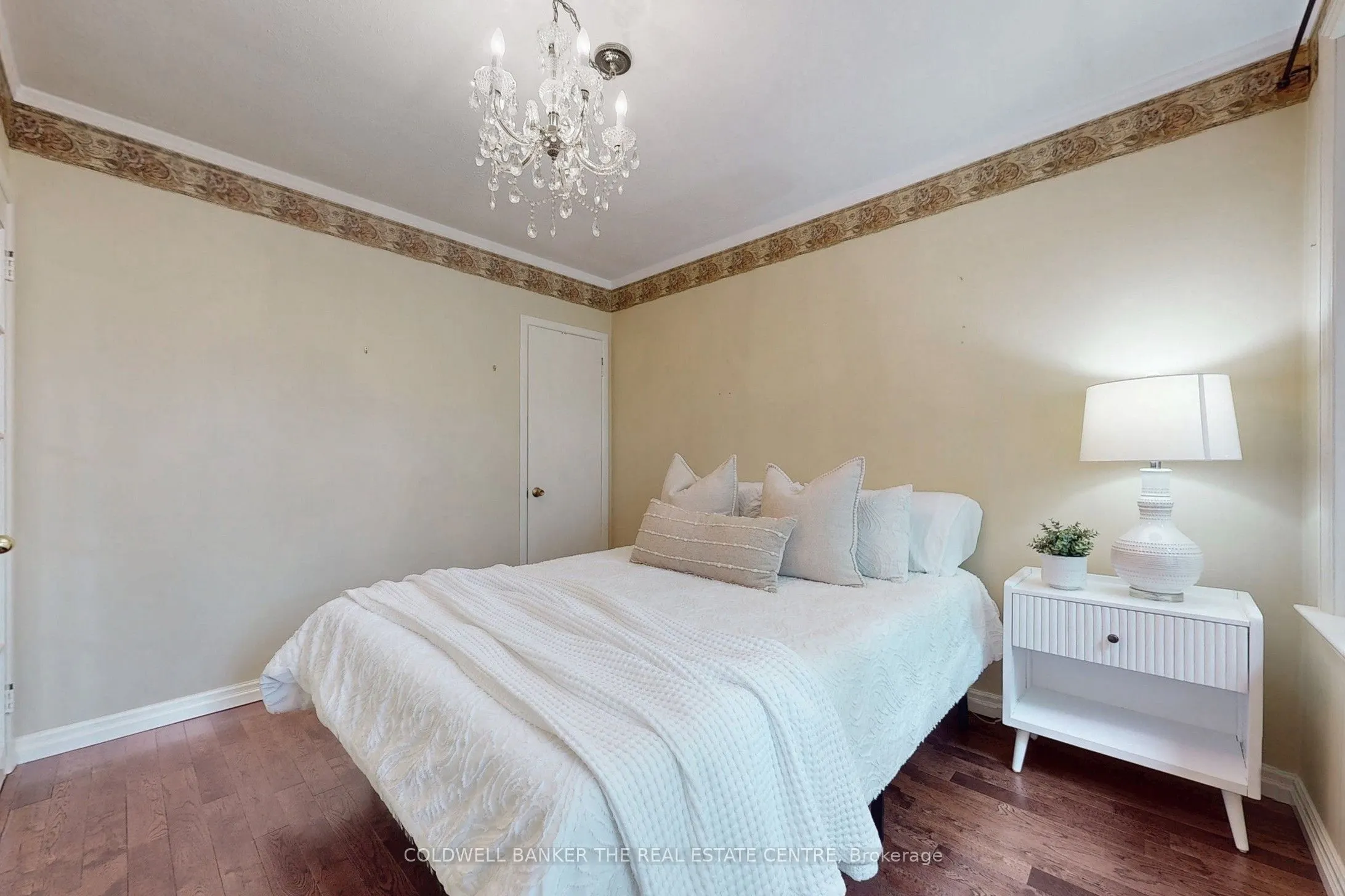 245 Silverbirch Drive