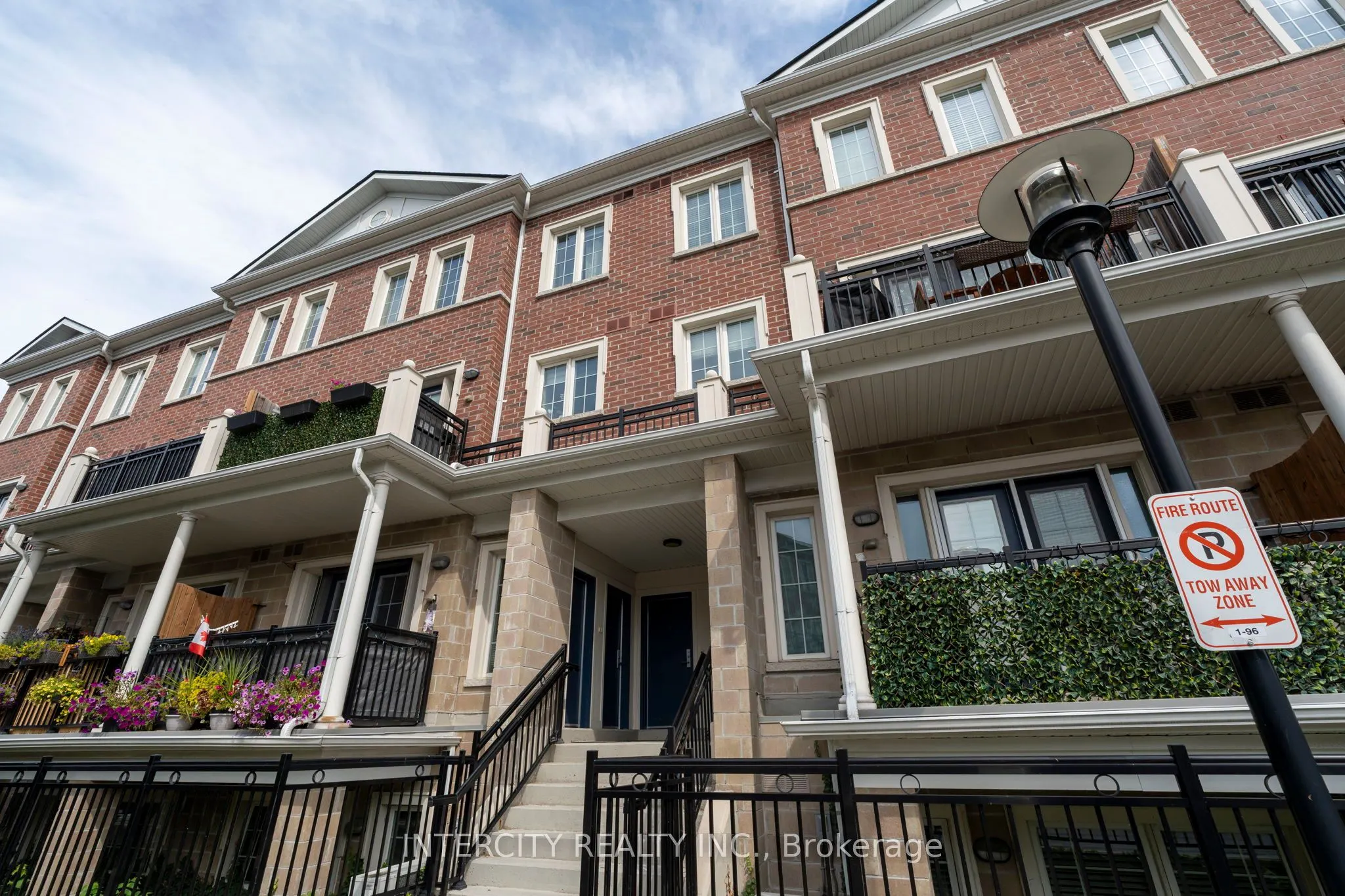 26 Bruce Street, #E-16
