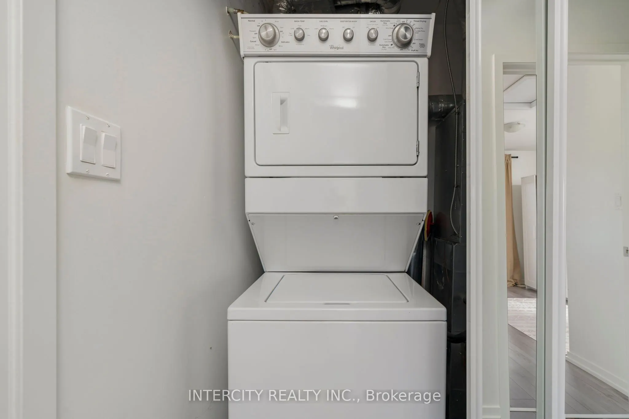 26 Bruce Street, #E-16
