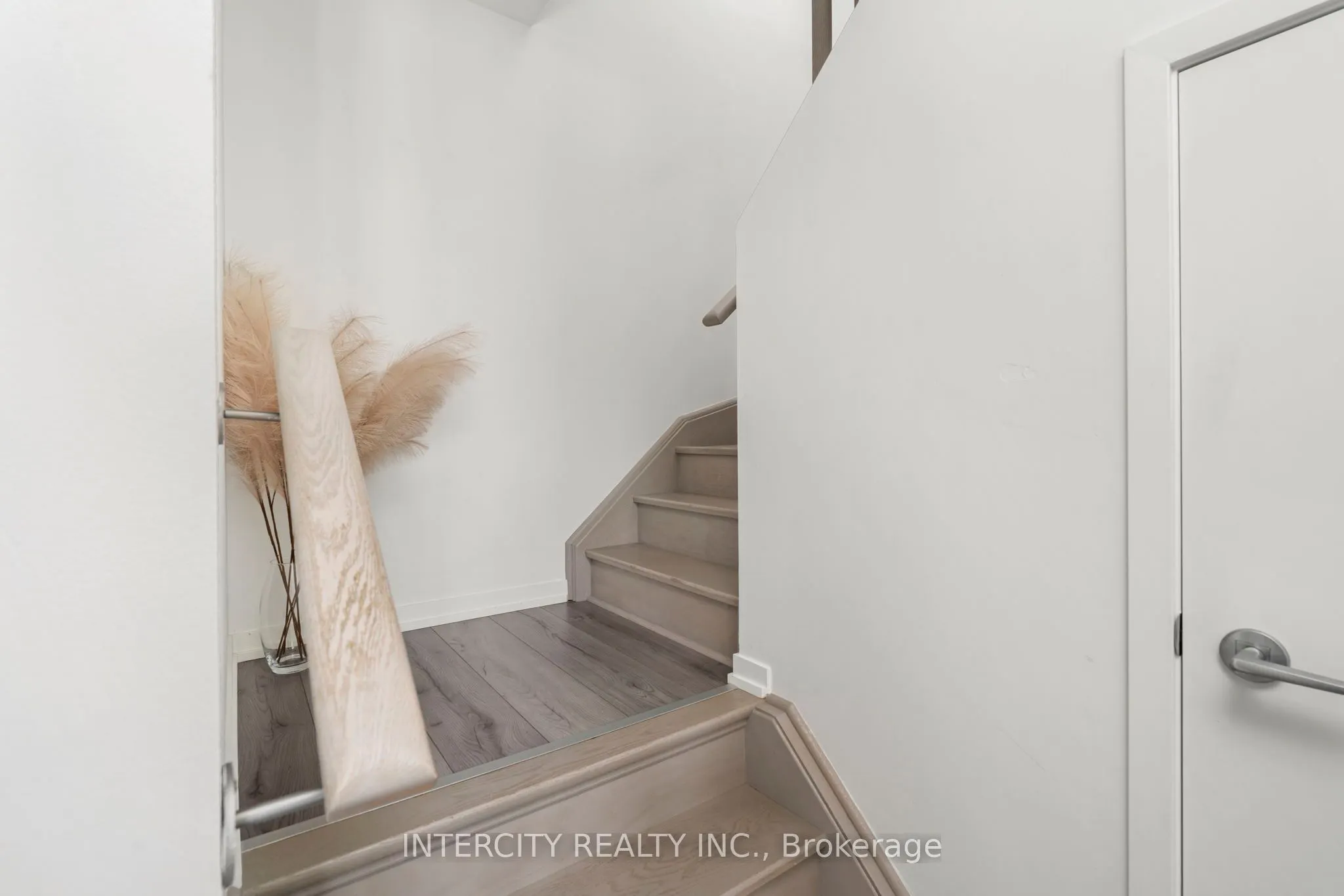 26 Bruce Street, #E-16