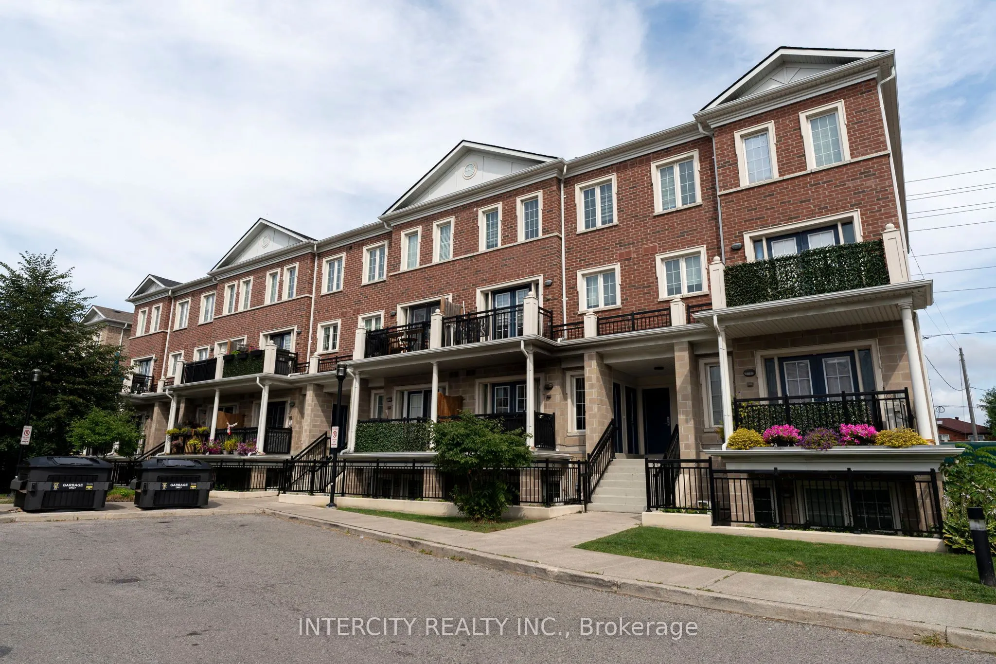 26 Bruce Street, #E-16