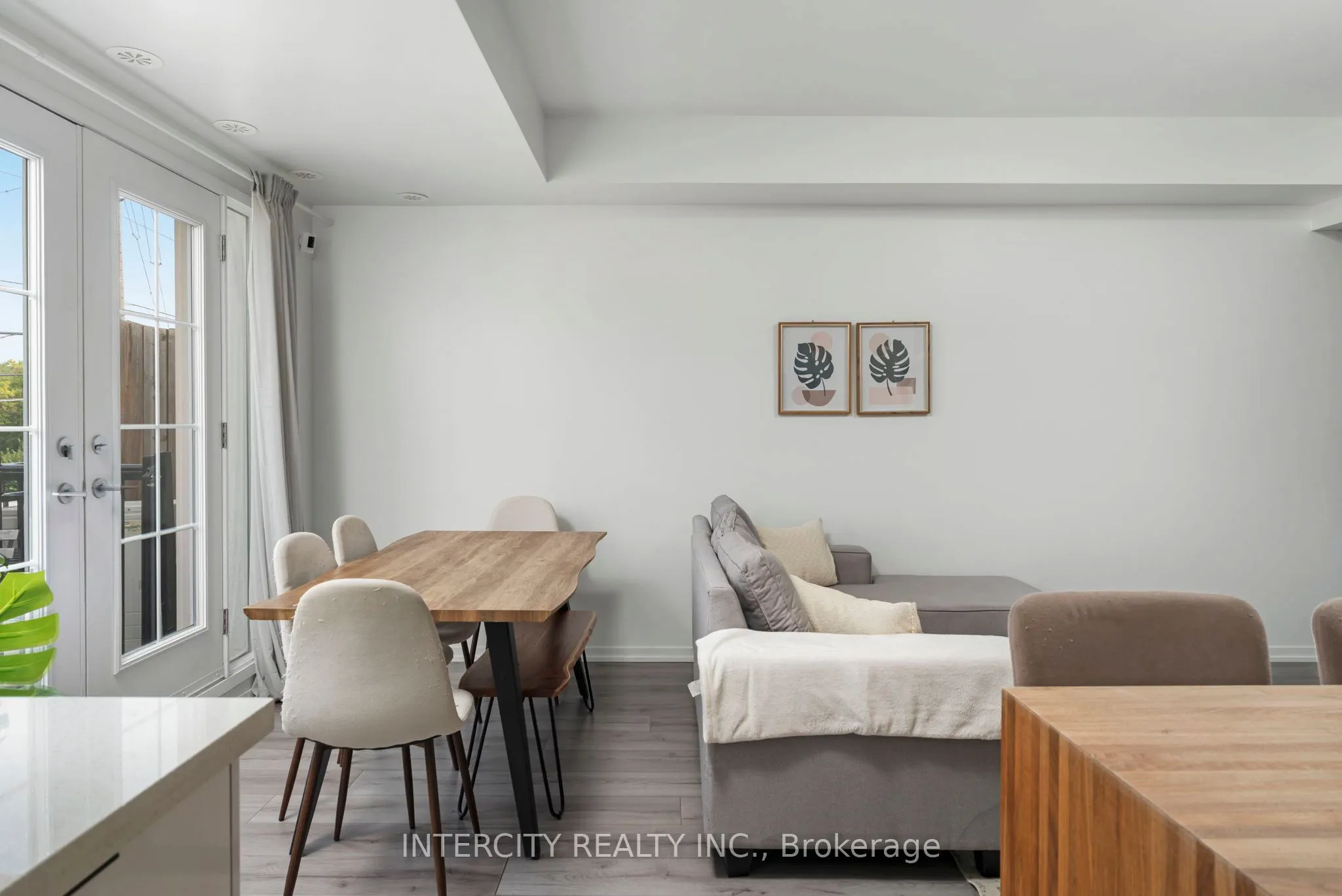 26 Bruce Street, #E-16