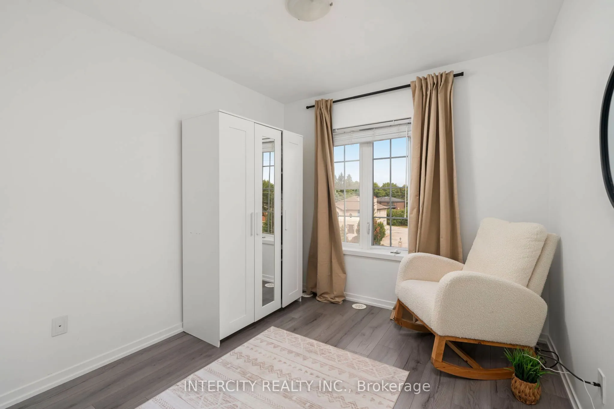 26 Bruce Street, #E-16