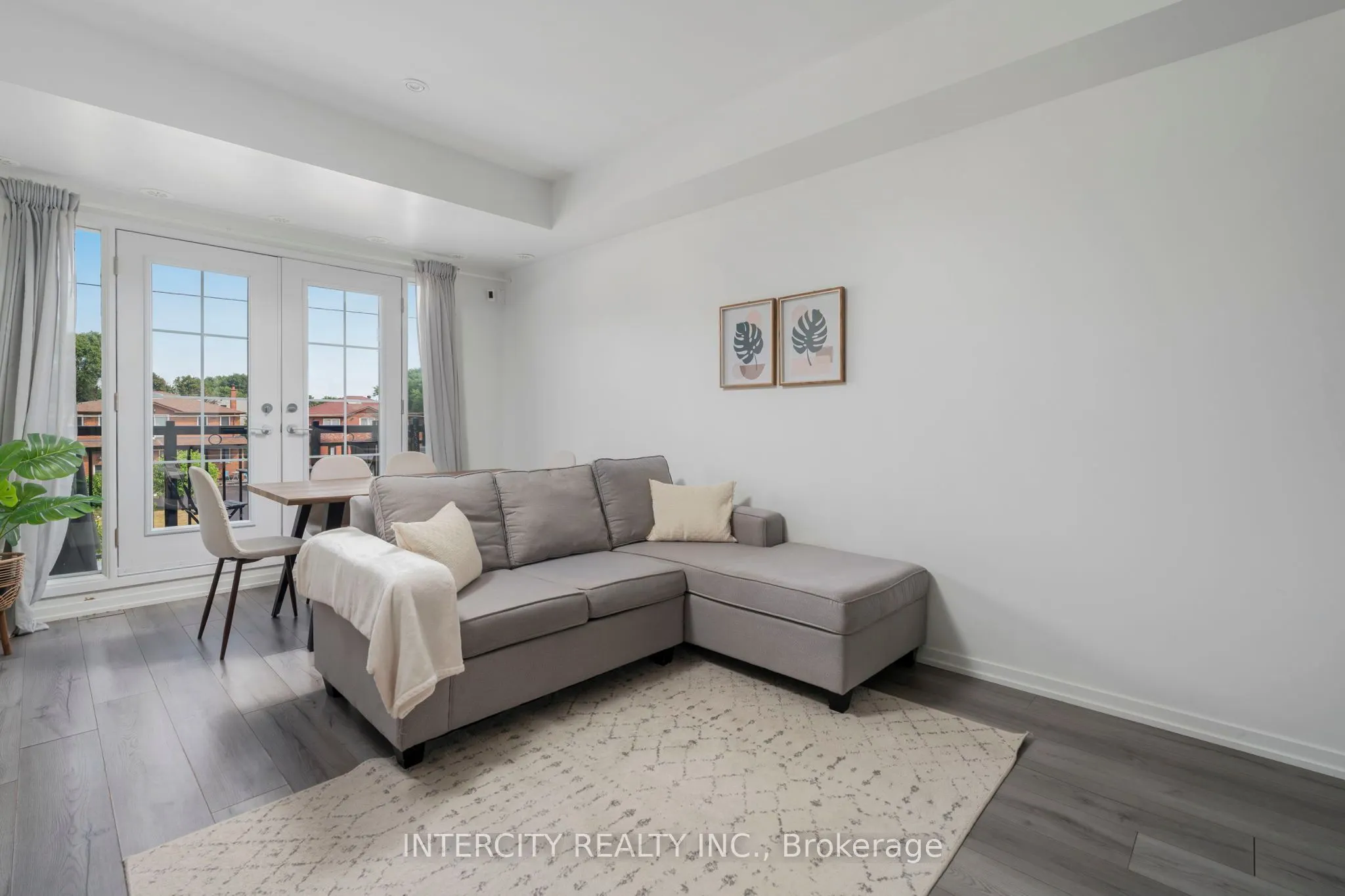 26 Bruce Street, #E-16