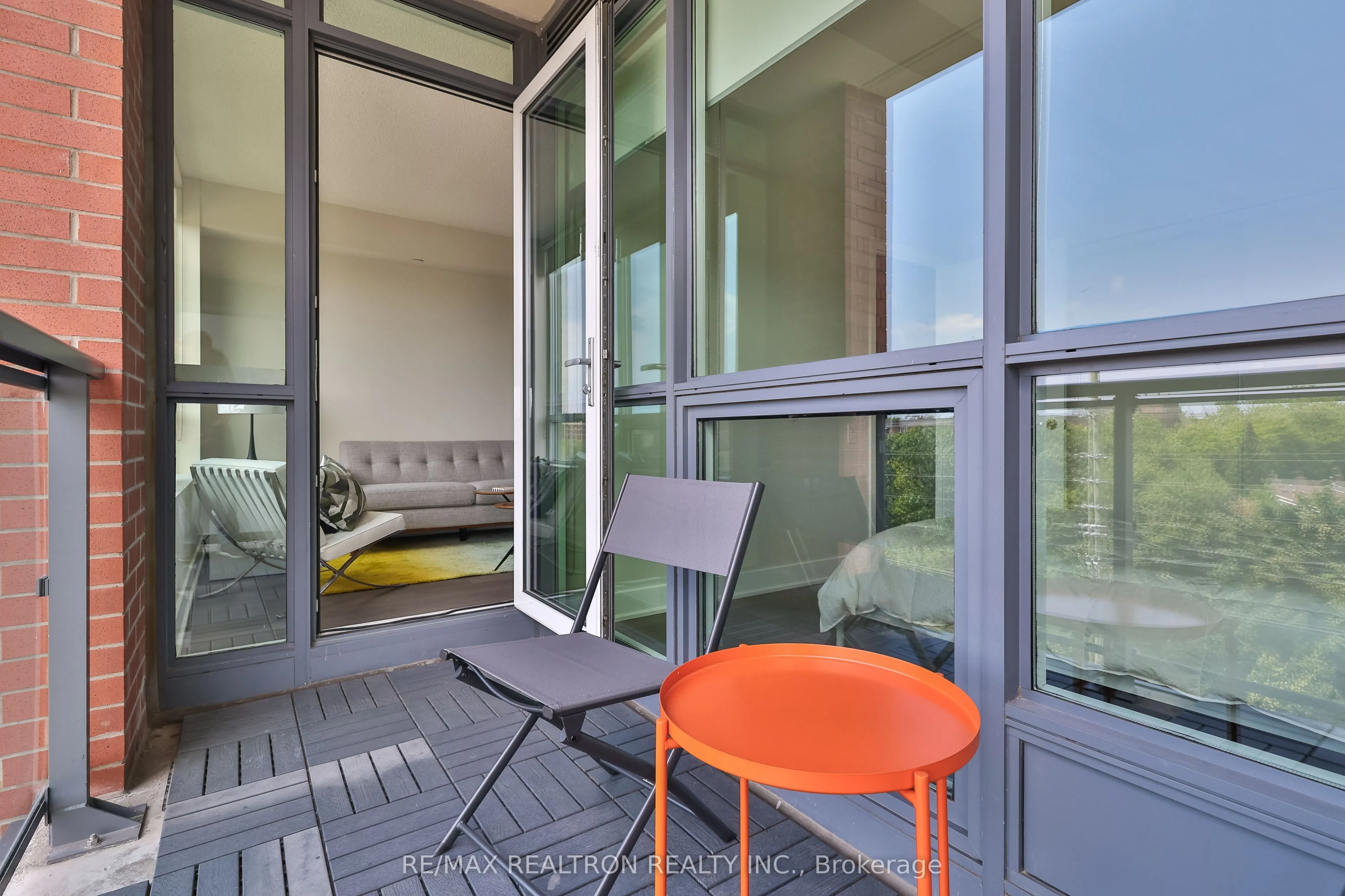 7608 Yonge Street, #613