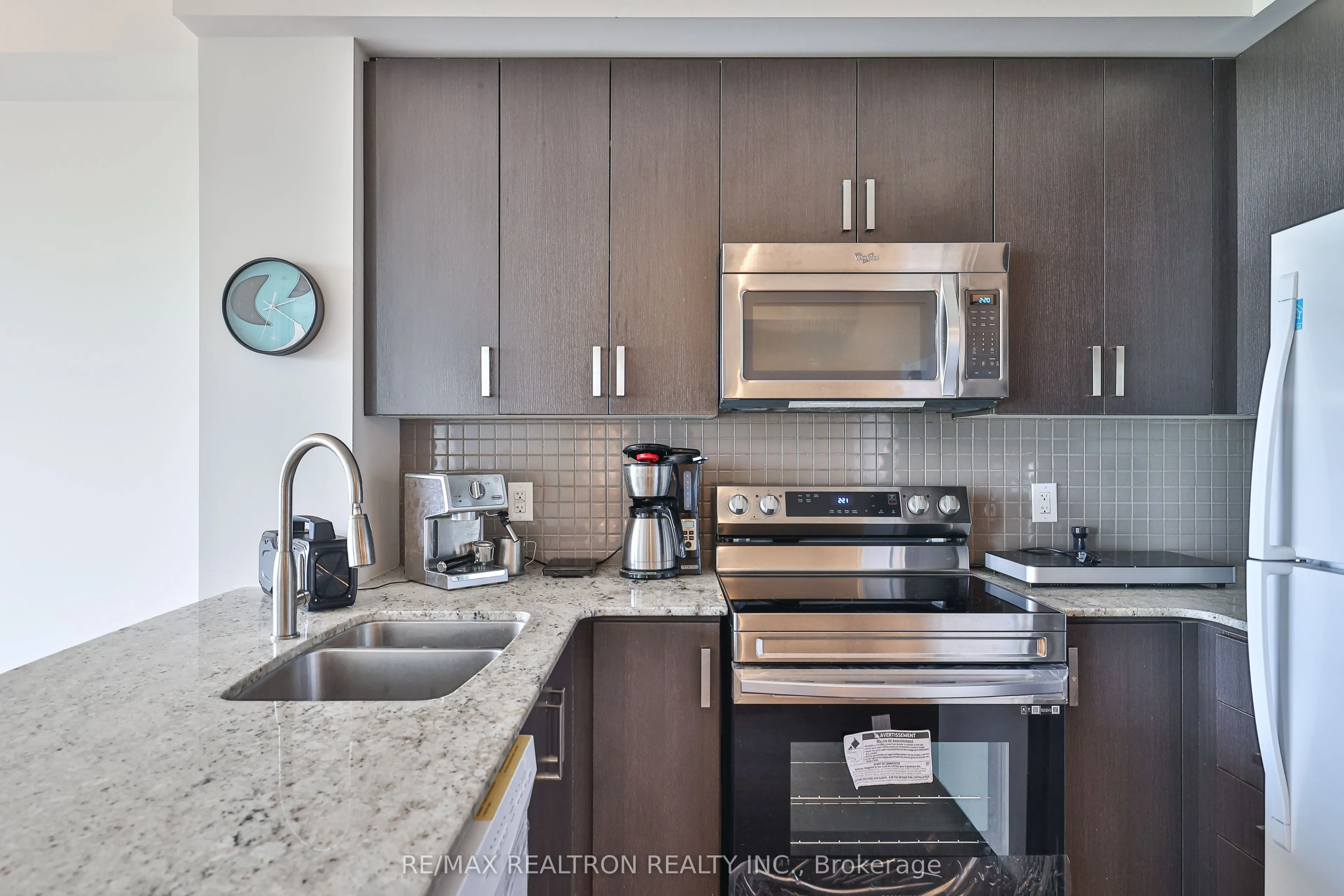 7608 Yonge Street, #613