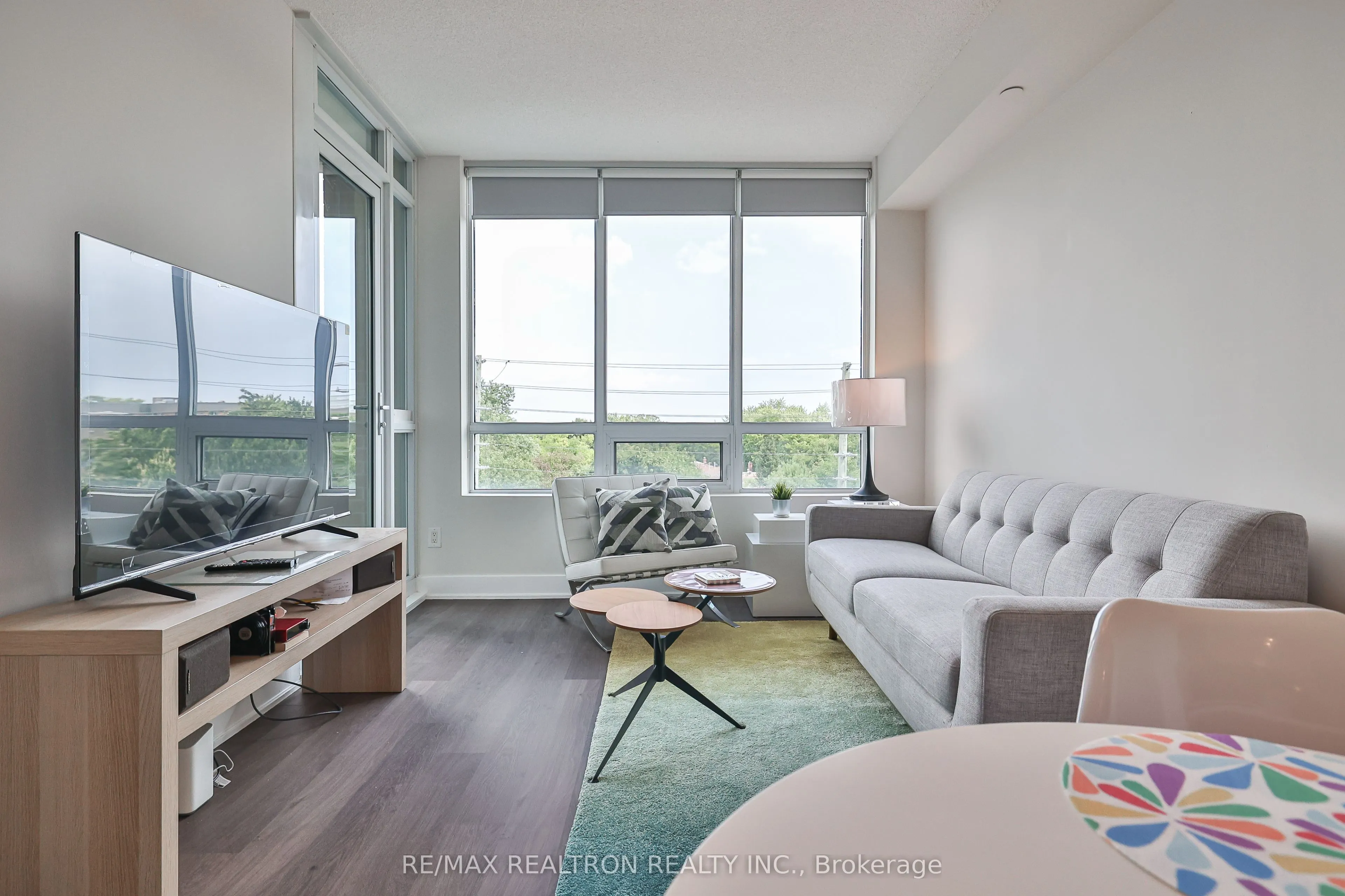7608 Yonge Street, #613