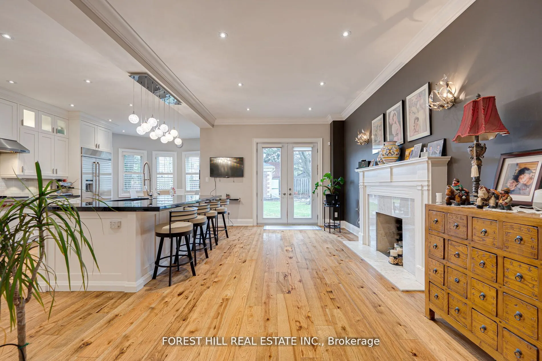 14 Willet Crescent