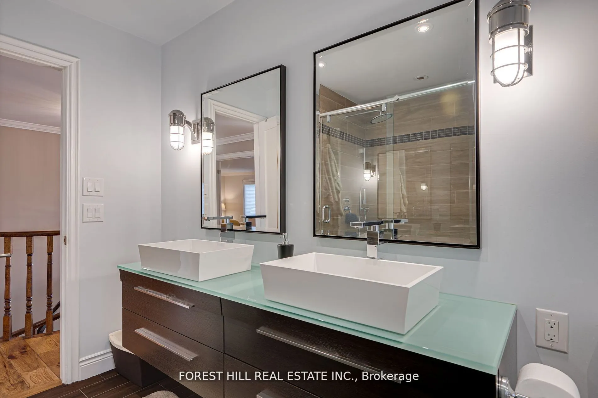 14 Willet Crescent