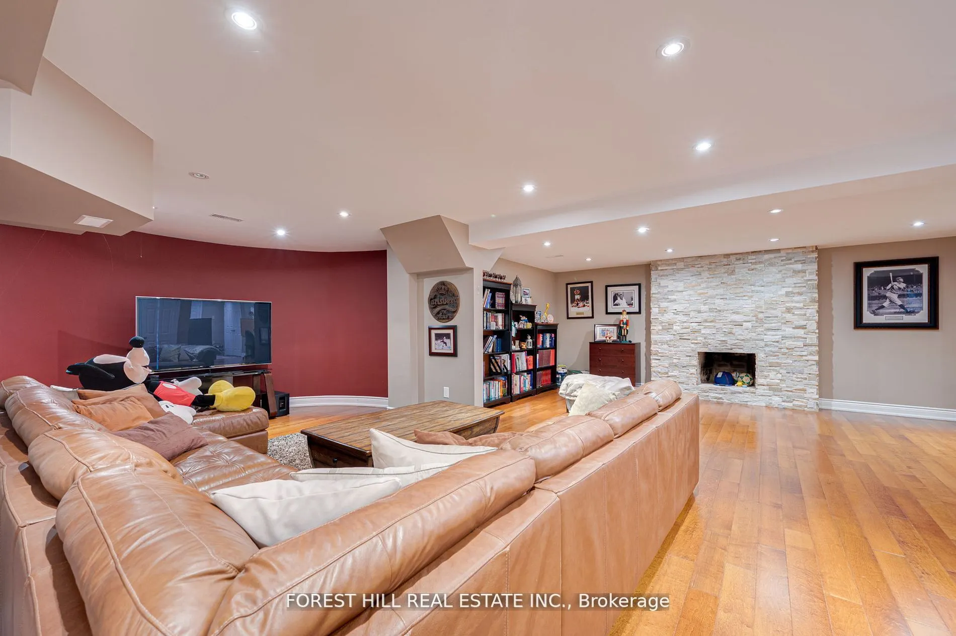 14 Willet Crescent