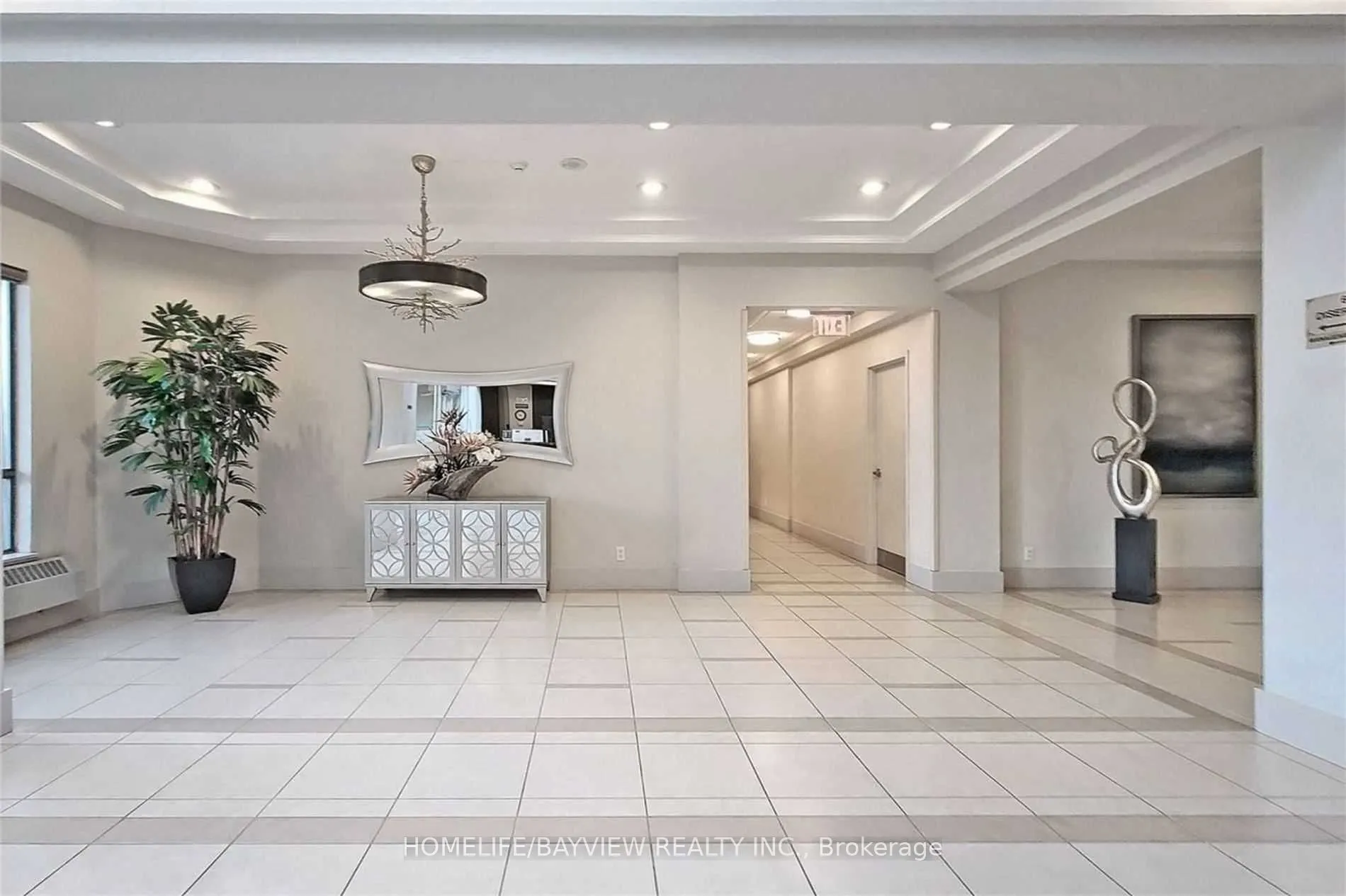 50 Disera Drive, #906