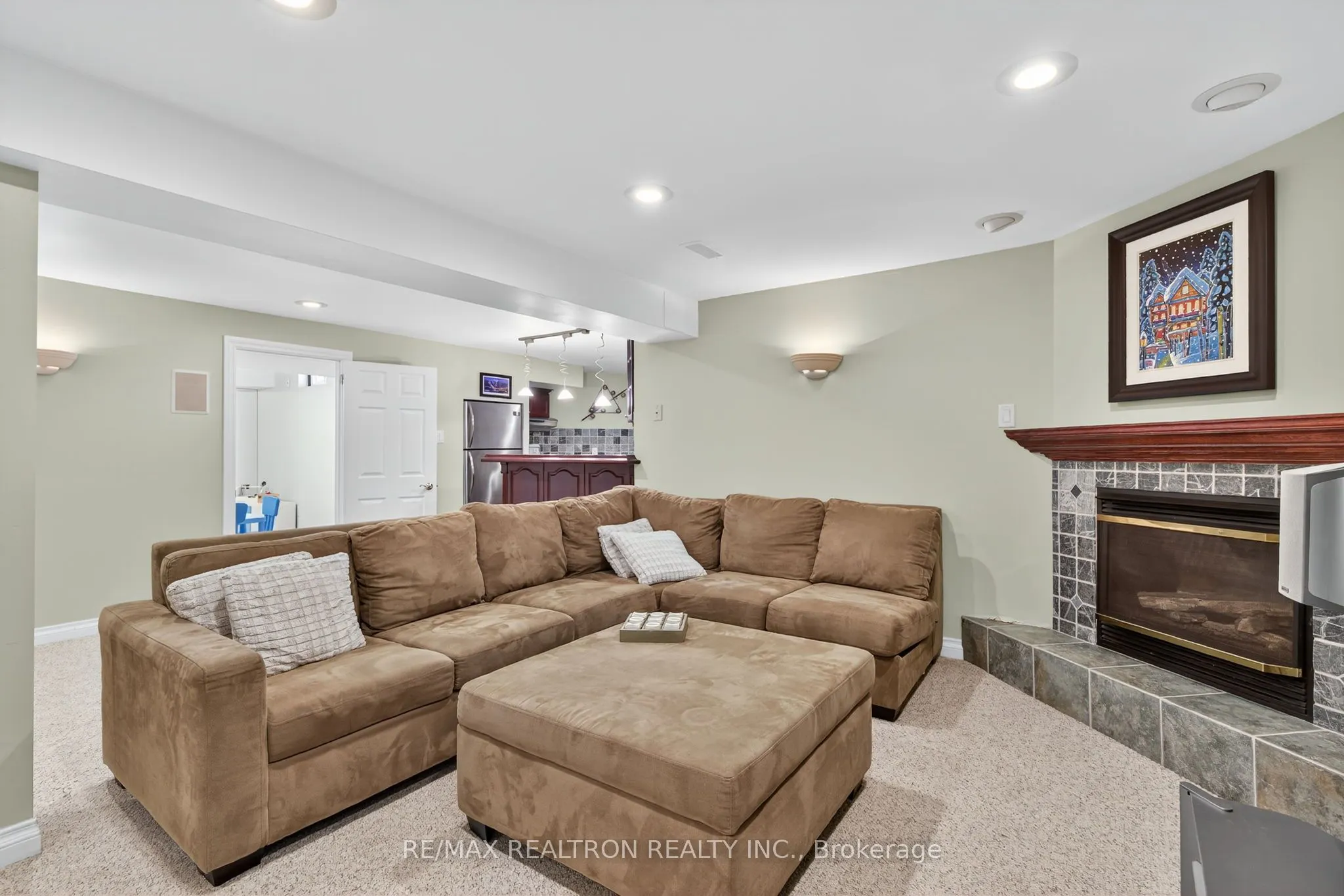 351 Kirby Crescent