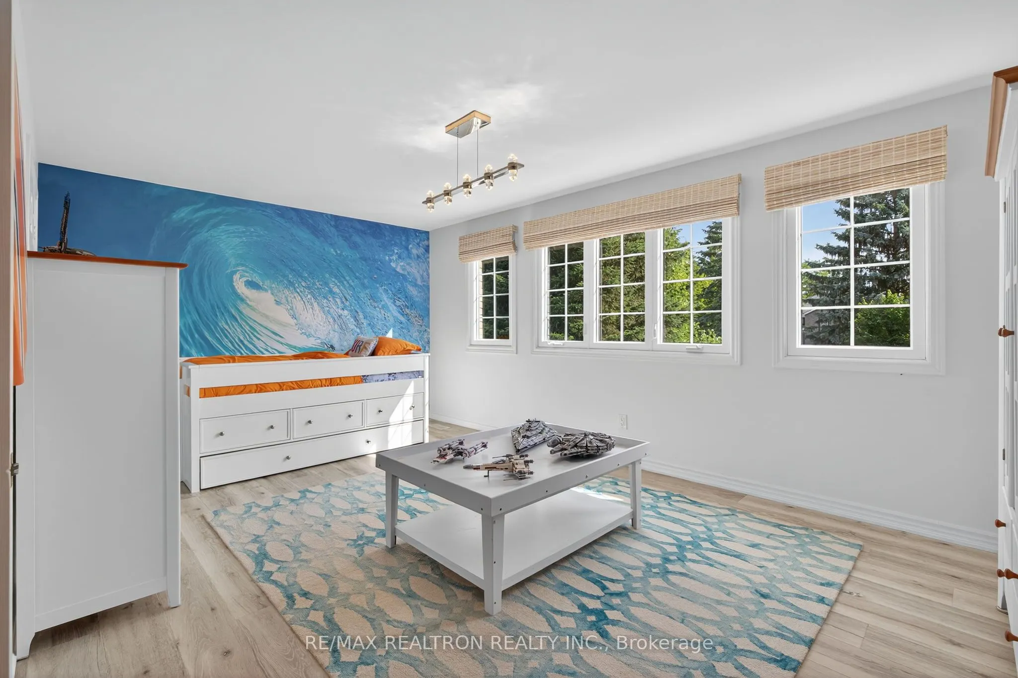 351 Kirby Crescent