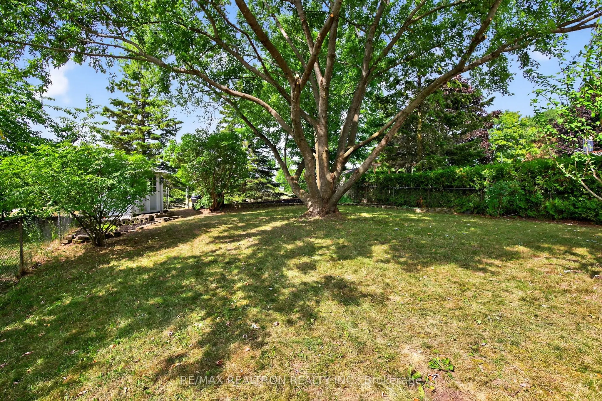351 Kirby Crescent