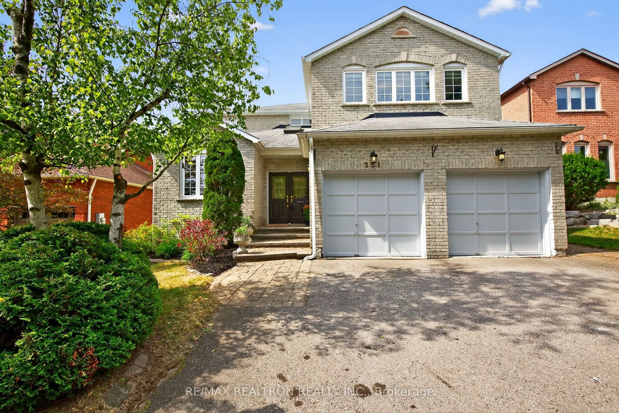 351 Kirby Crescent