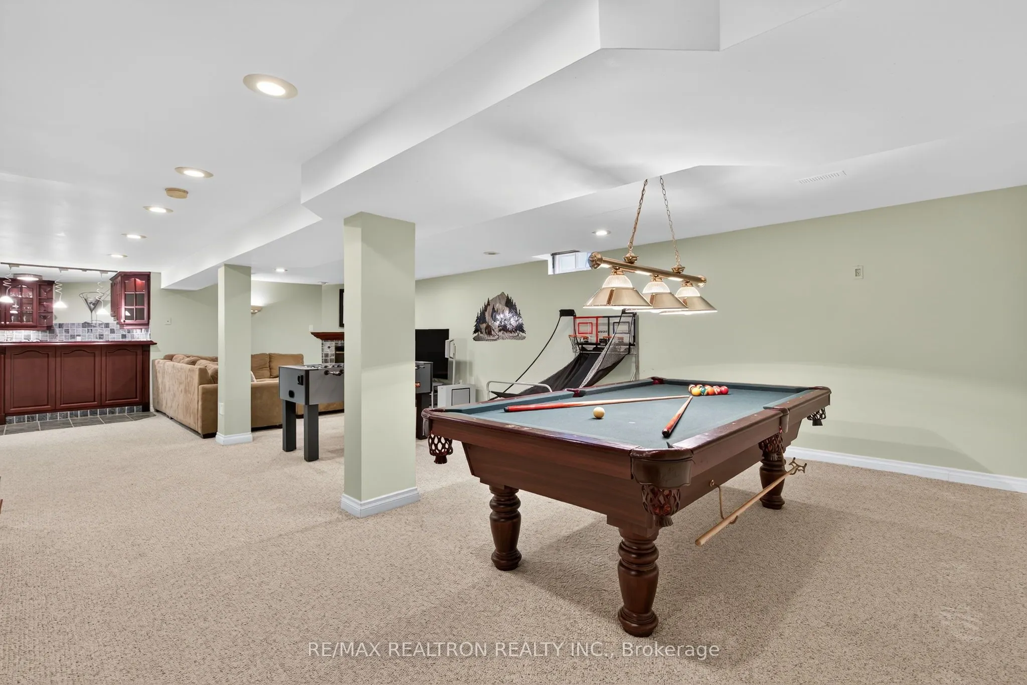 351 Kirby Crescent