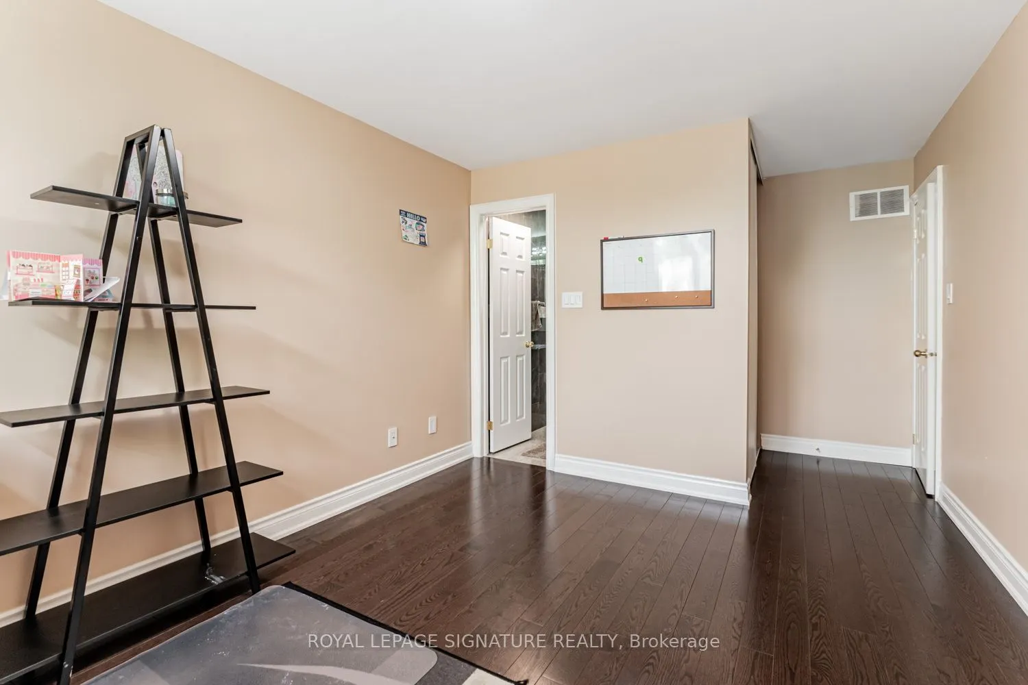 5 Sandcherry Avenue