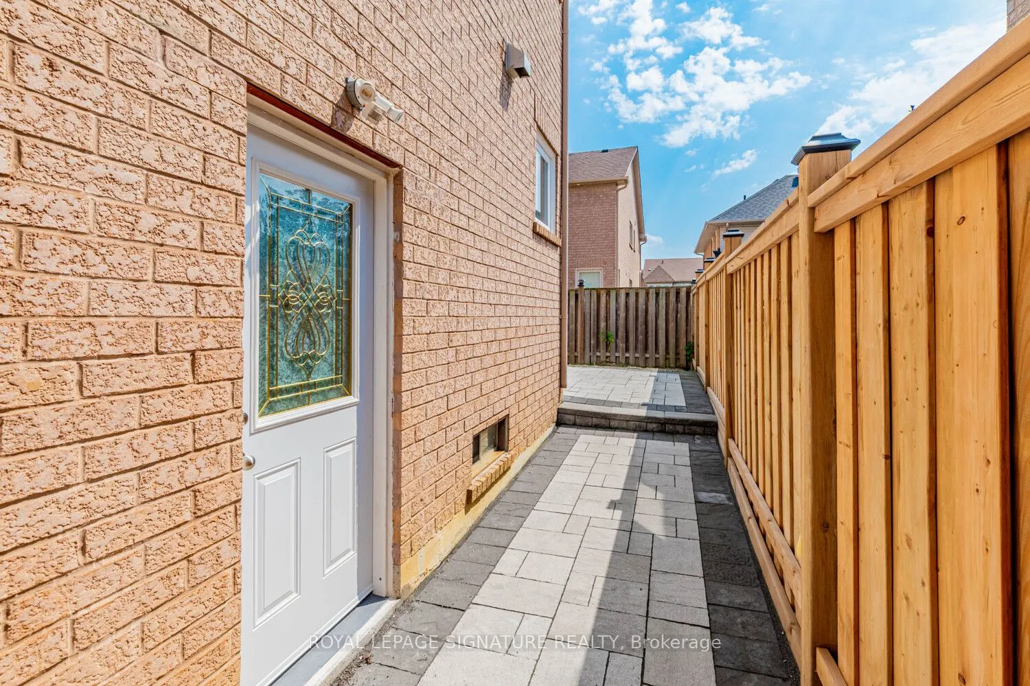 5 Sandcherry Avenue