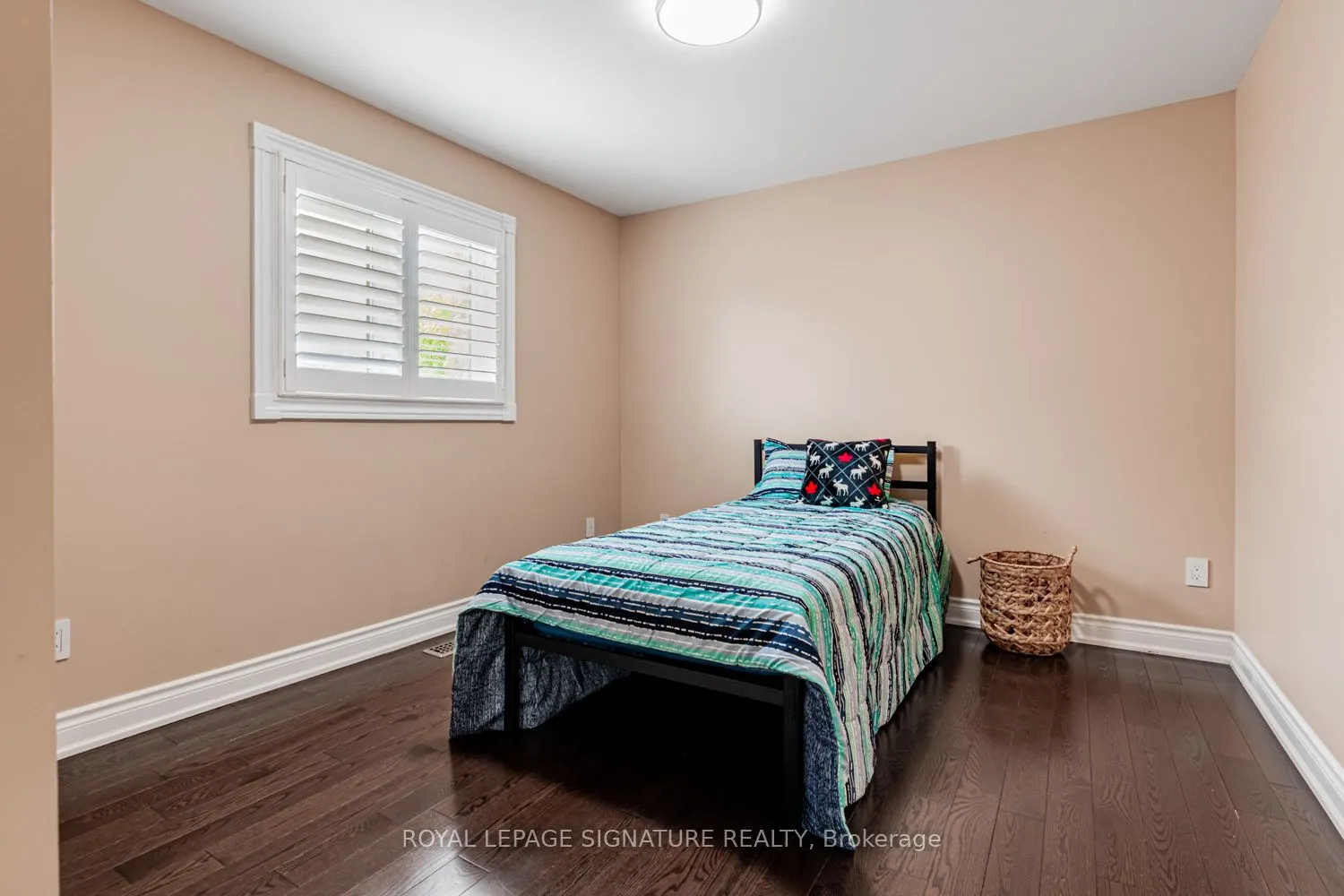 5 Sandcherry Avenue