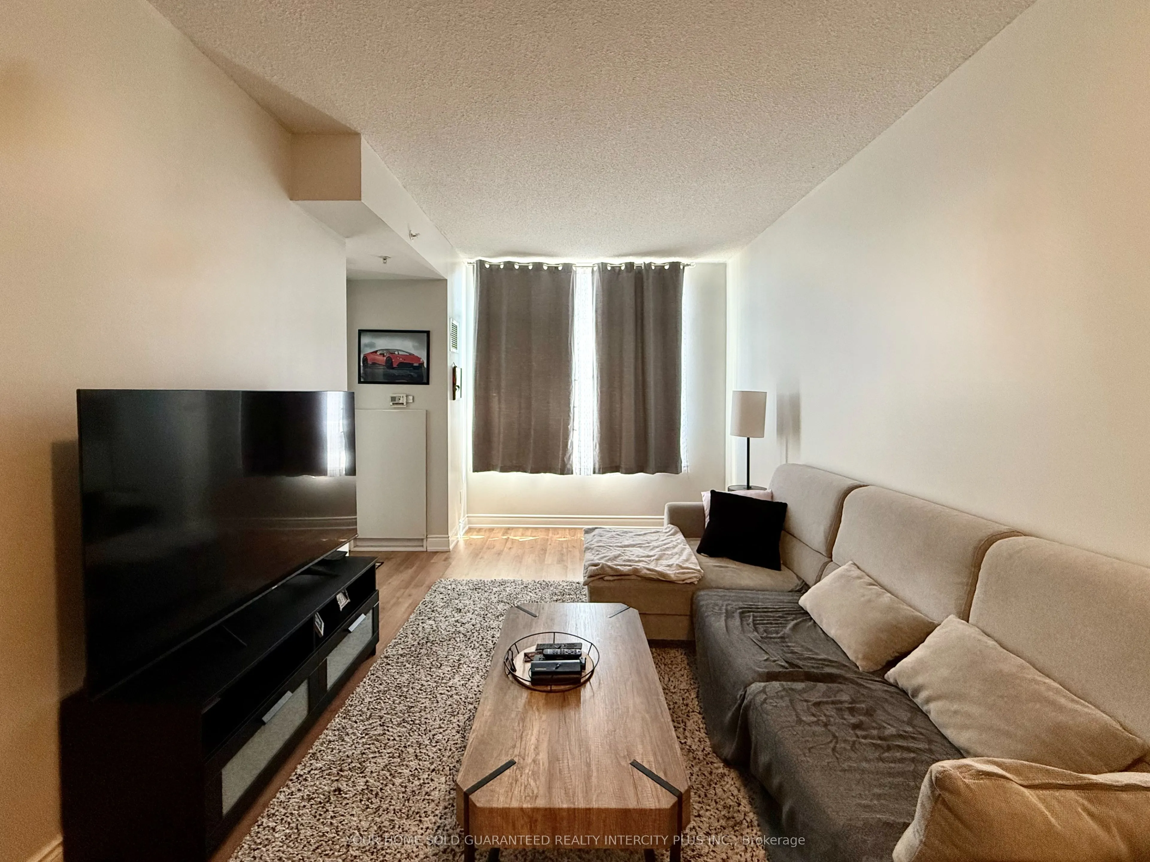2396 Major MacKenzie Drive, #310