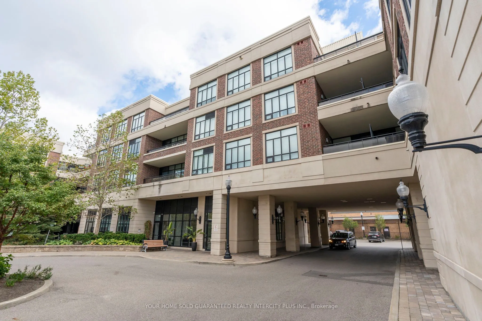 2396 Major MacKenzie Drive, #310