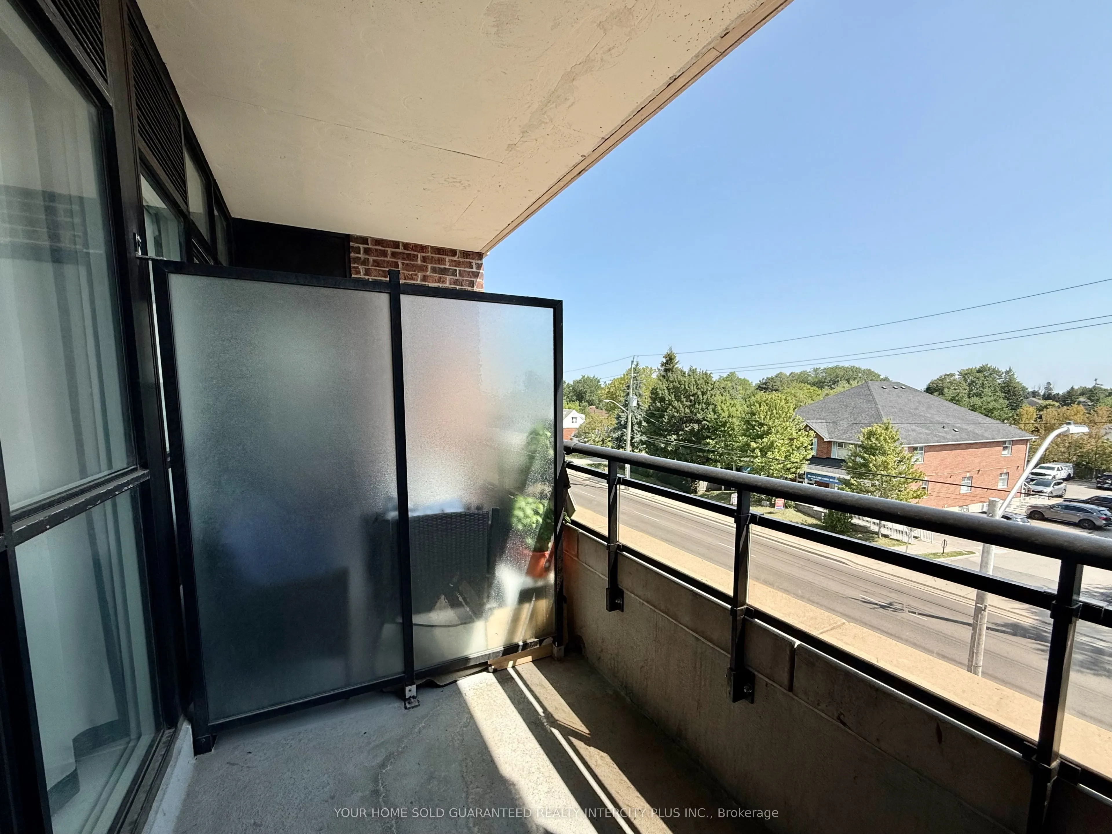 2396 Major MacKenzie Drive, #310