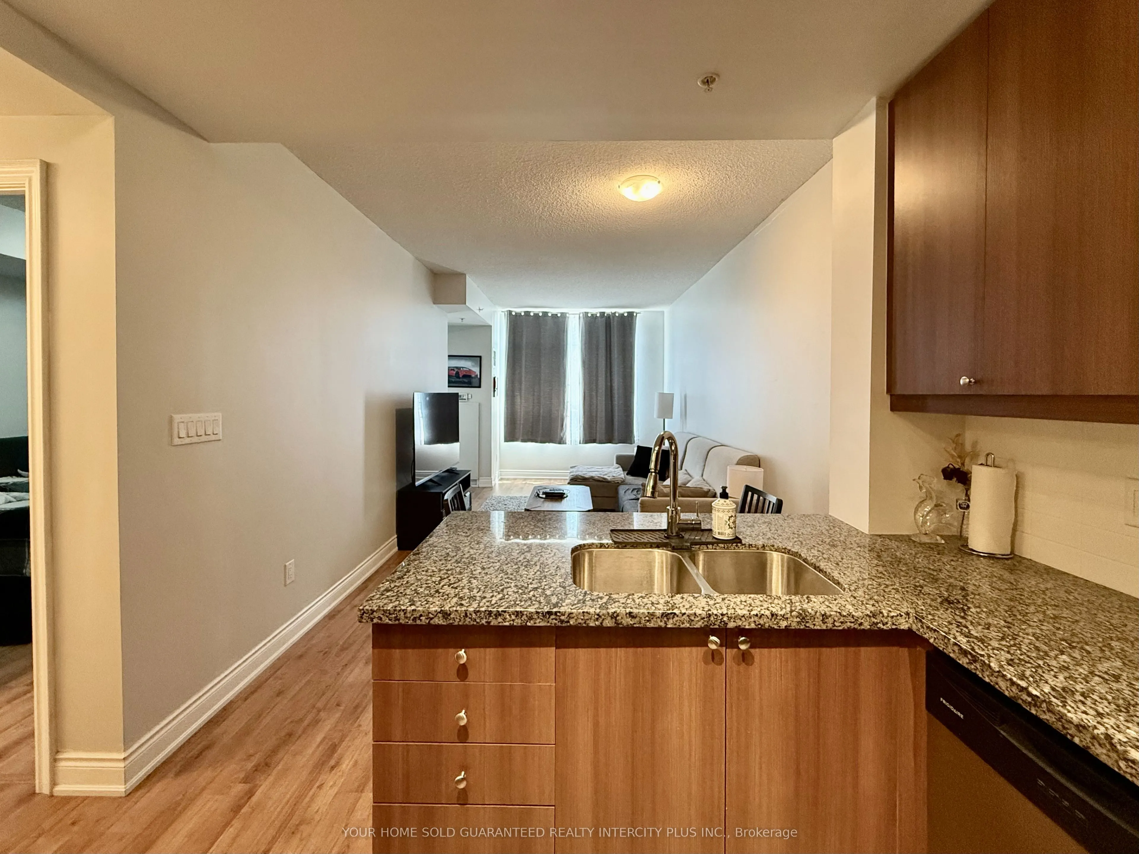2396 Major MacKenzie Drive, #310