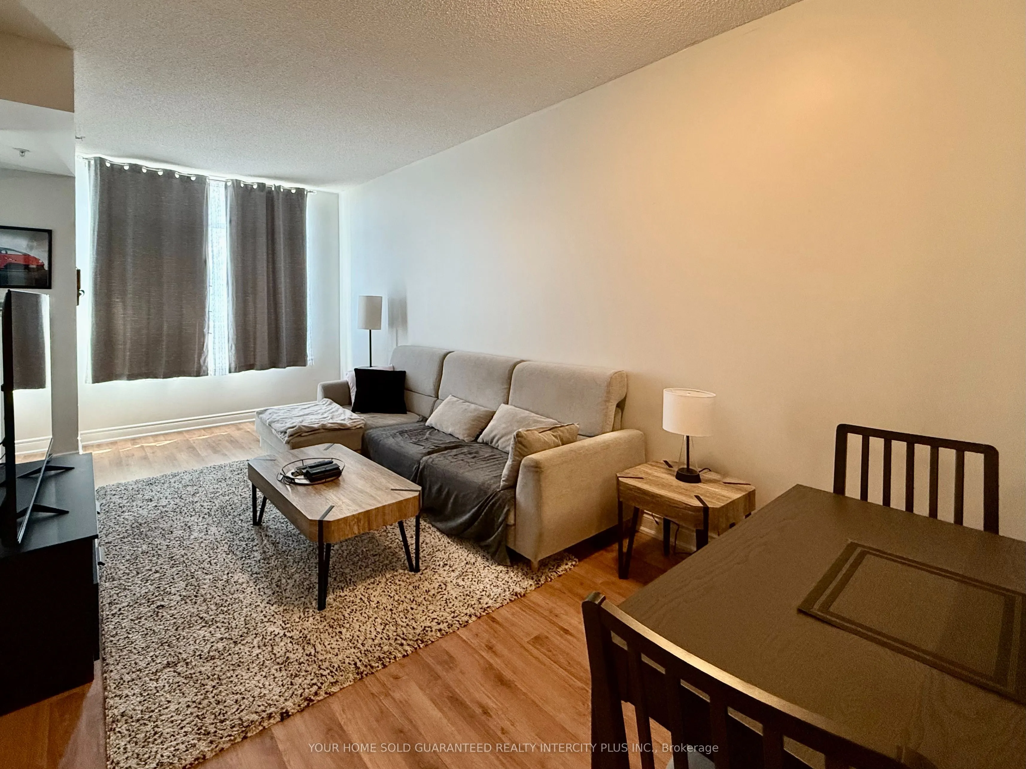 2396 Major MacKenzie Drive, #310