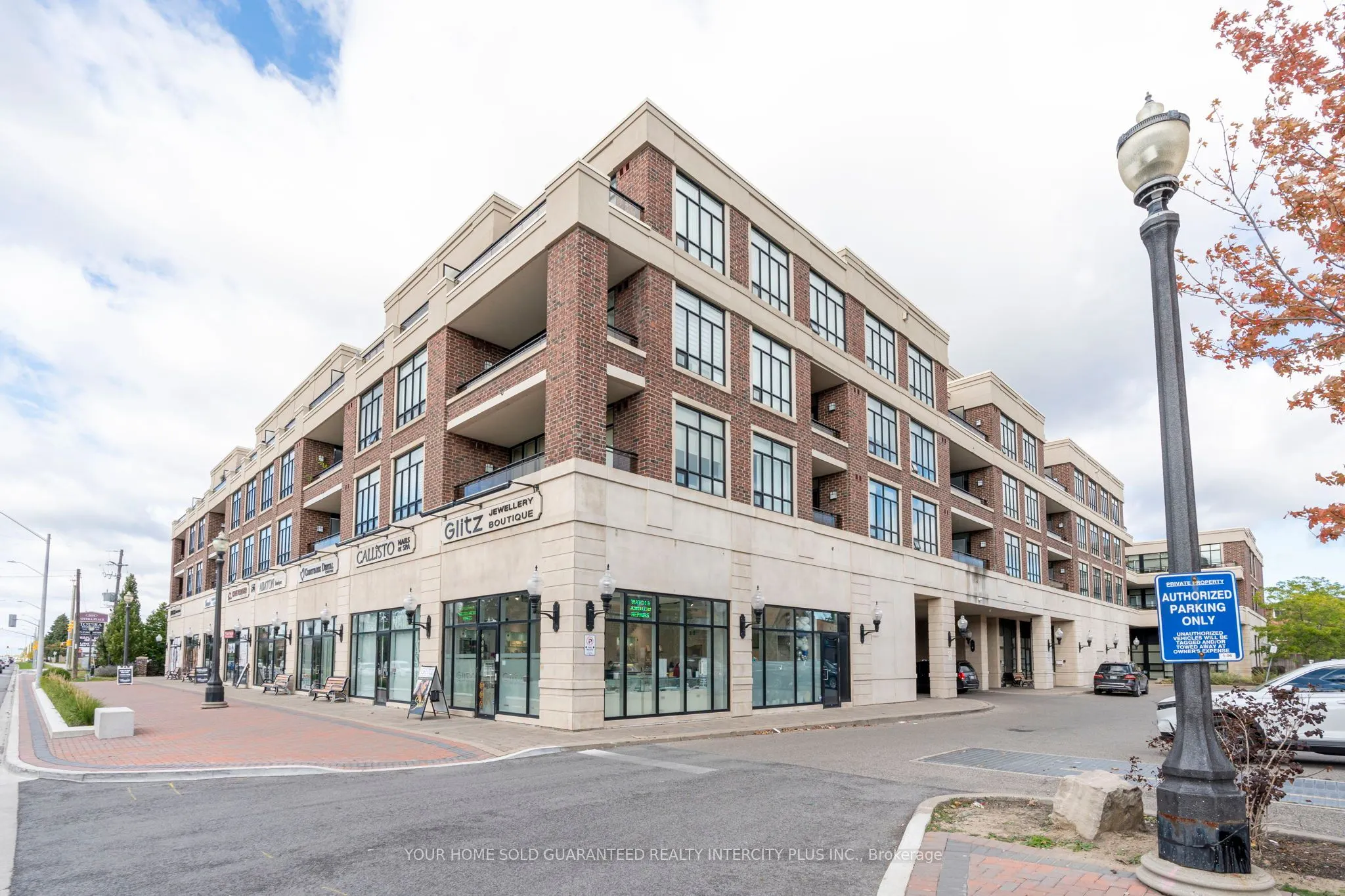 2396 Major MacKenzie Drive, #310