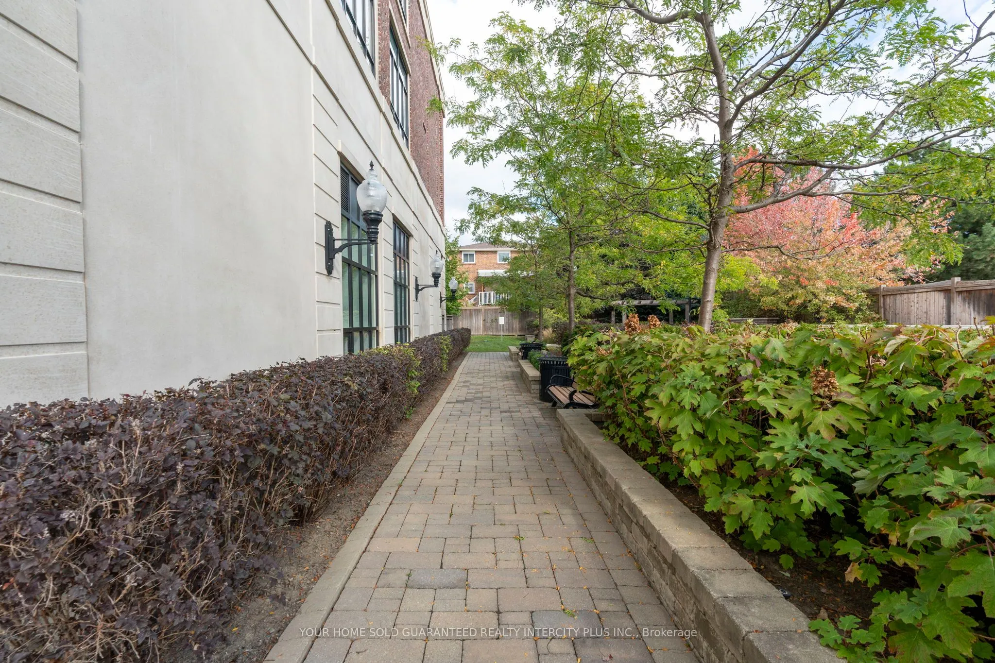 2396 Major MacKenzie Drive, #310