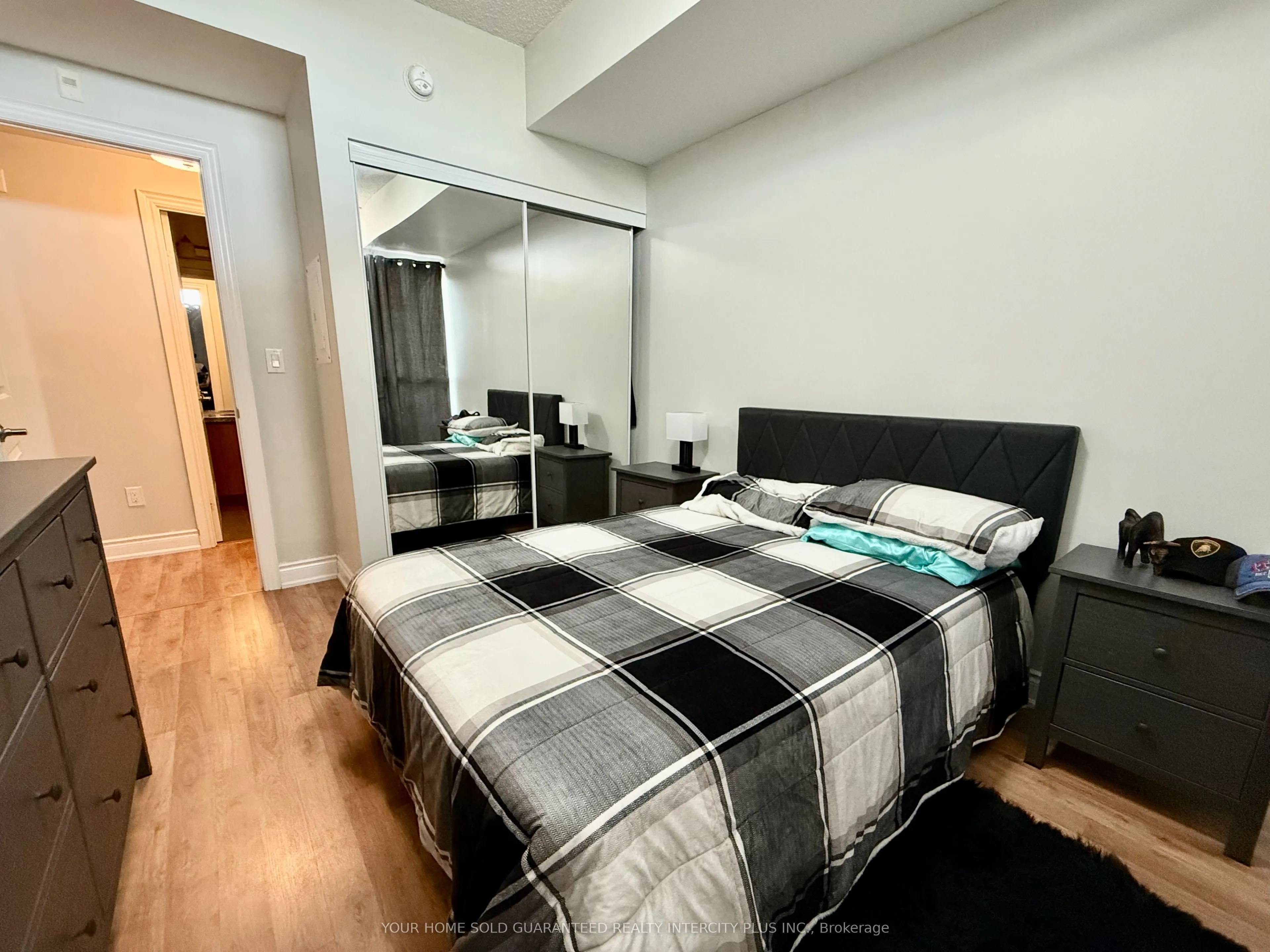 2396 Major MacKenzie Drive, #310