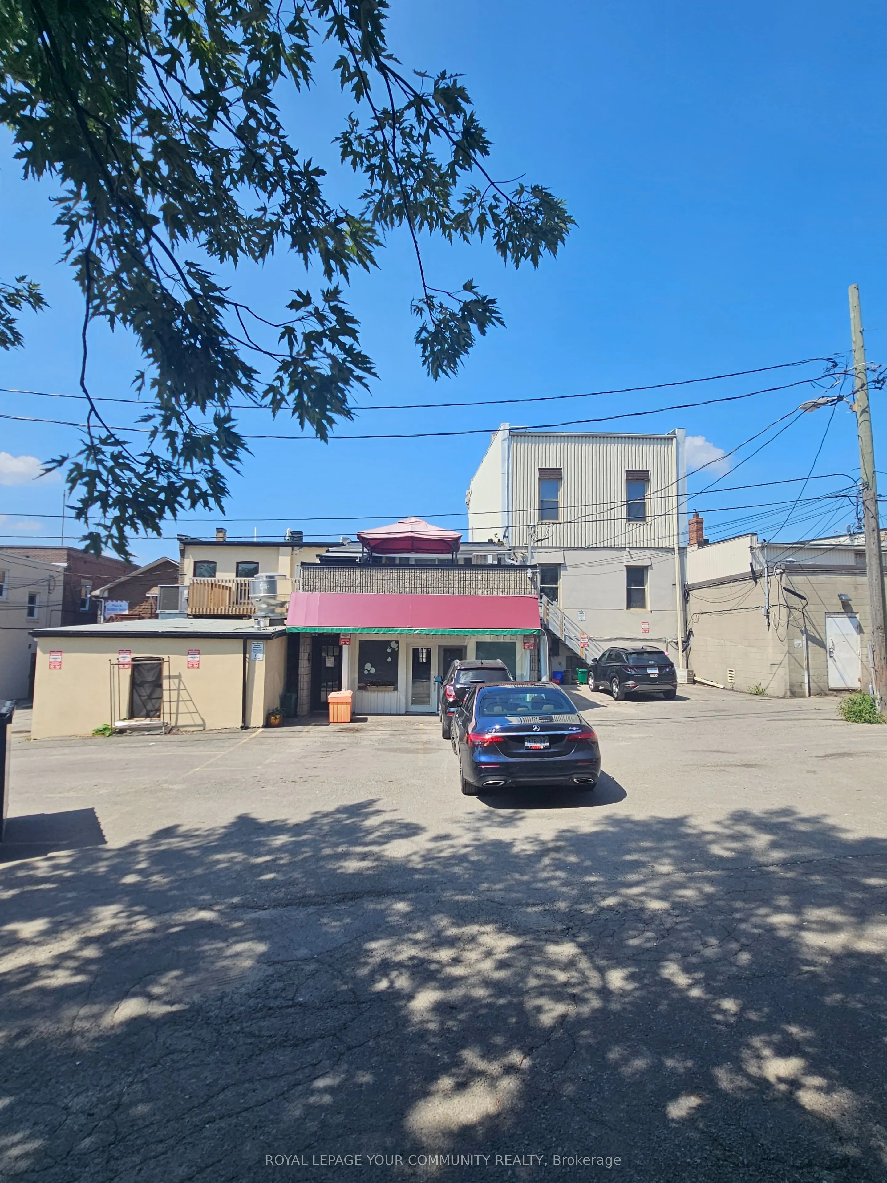 15231 Yonge Street