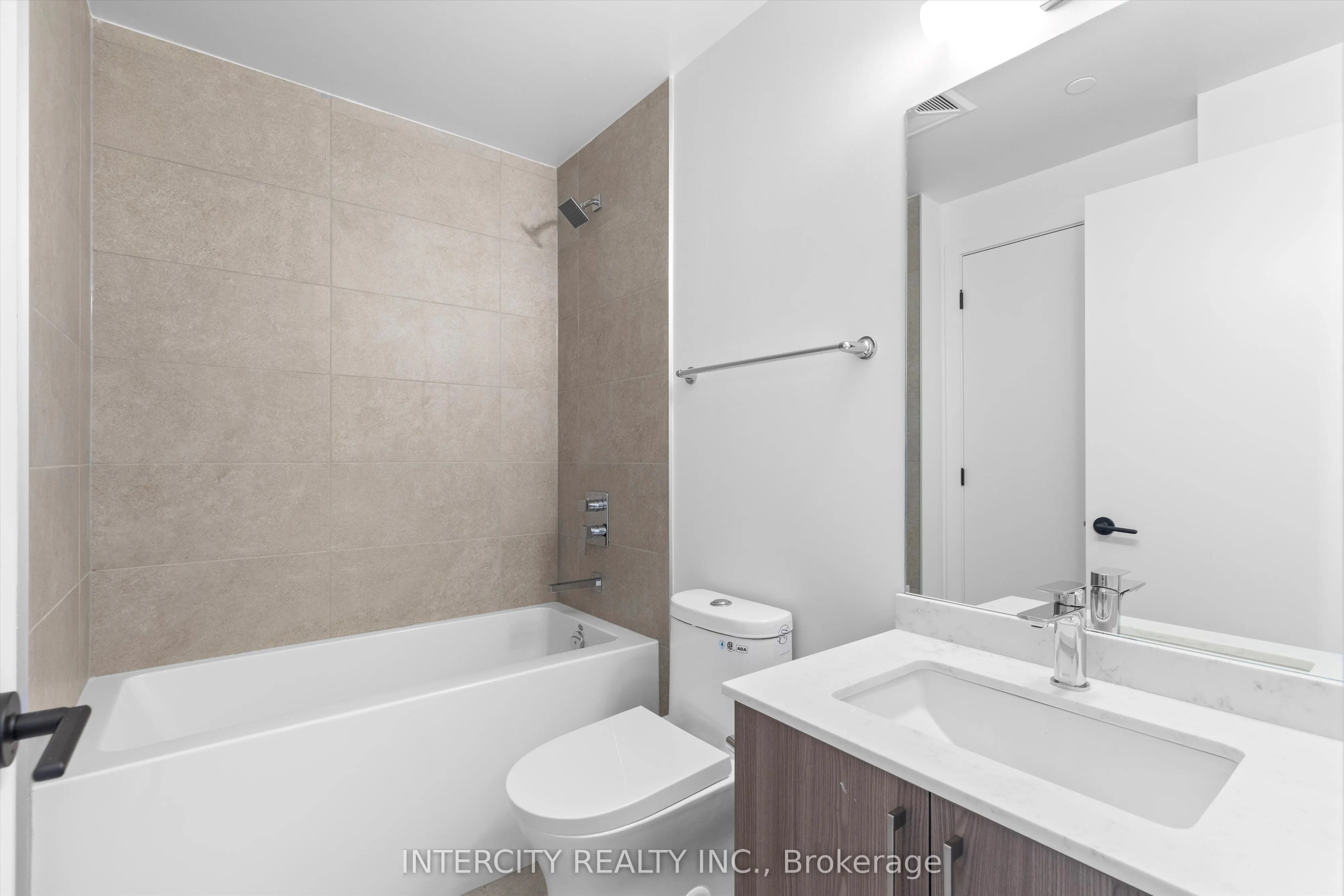 2075 King Road, #213