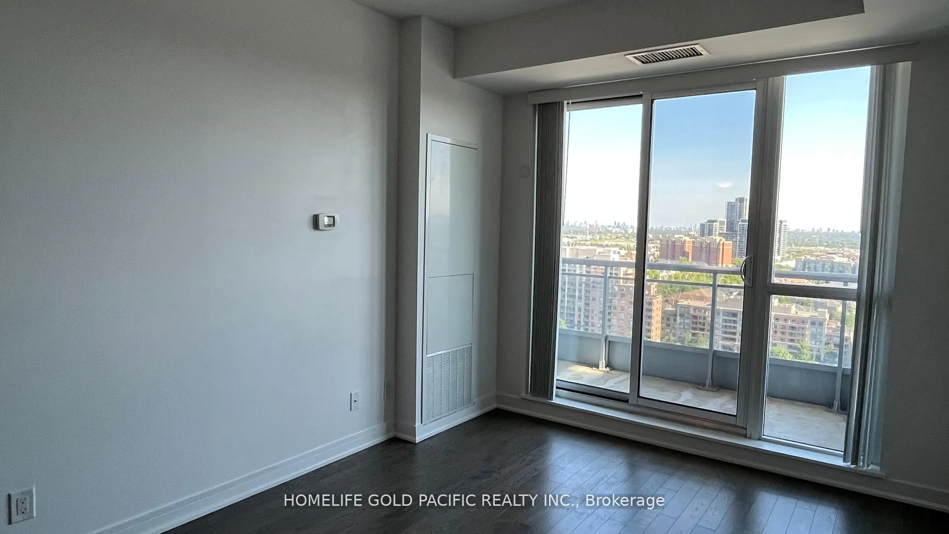 9201 Yonge Street, #1807
