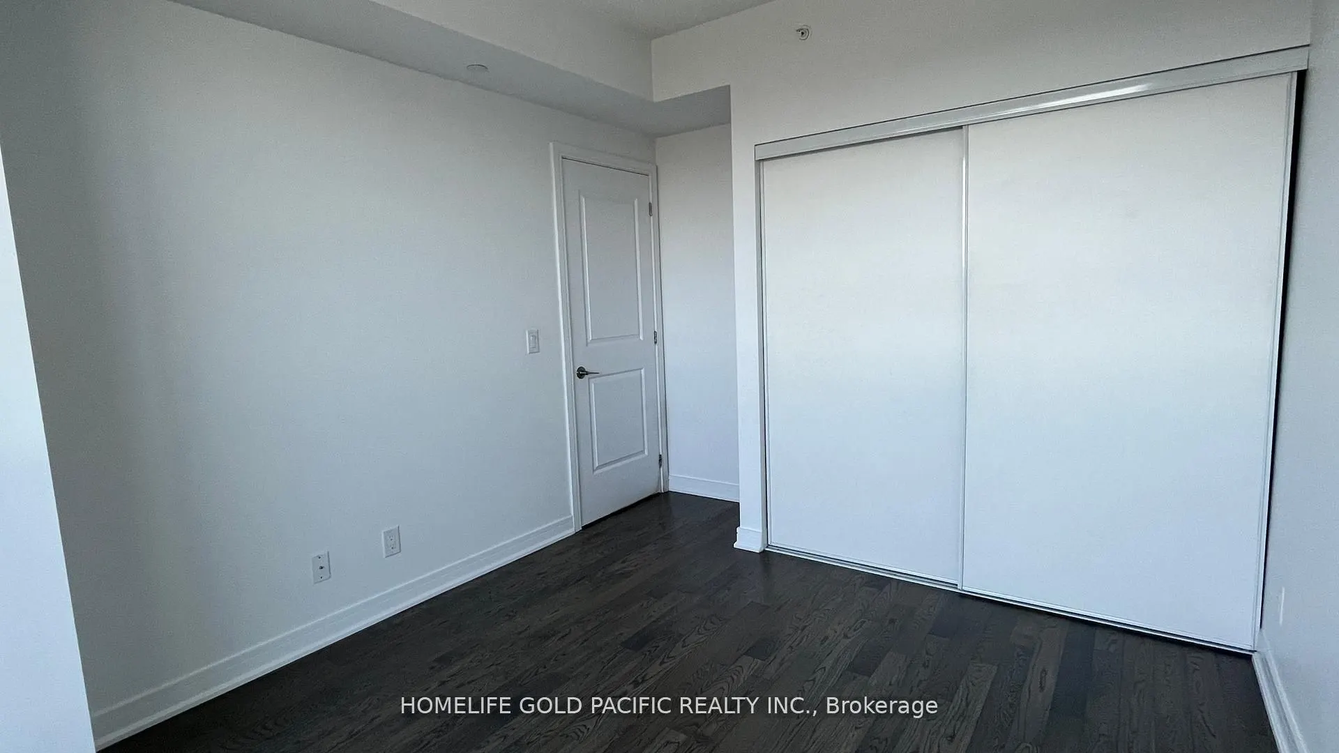 9201 Yonge Street, #1807