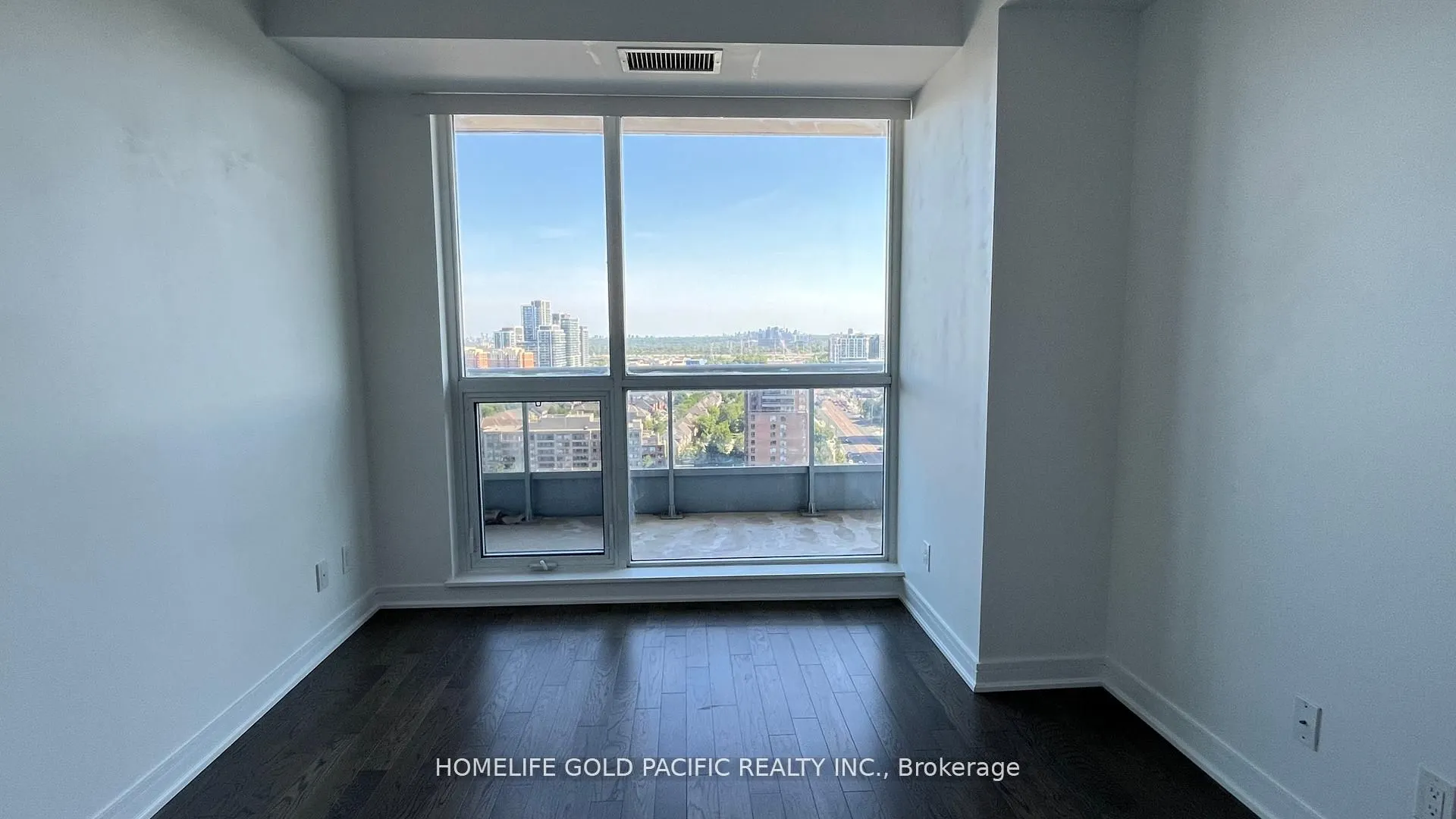 9201 Yonge Street, #1807