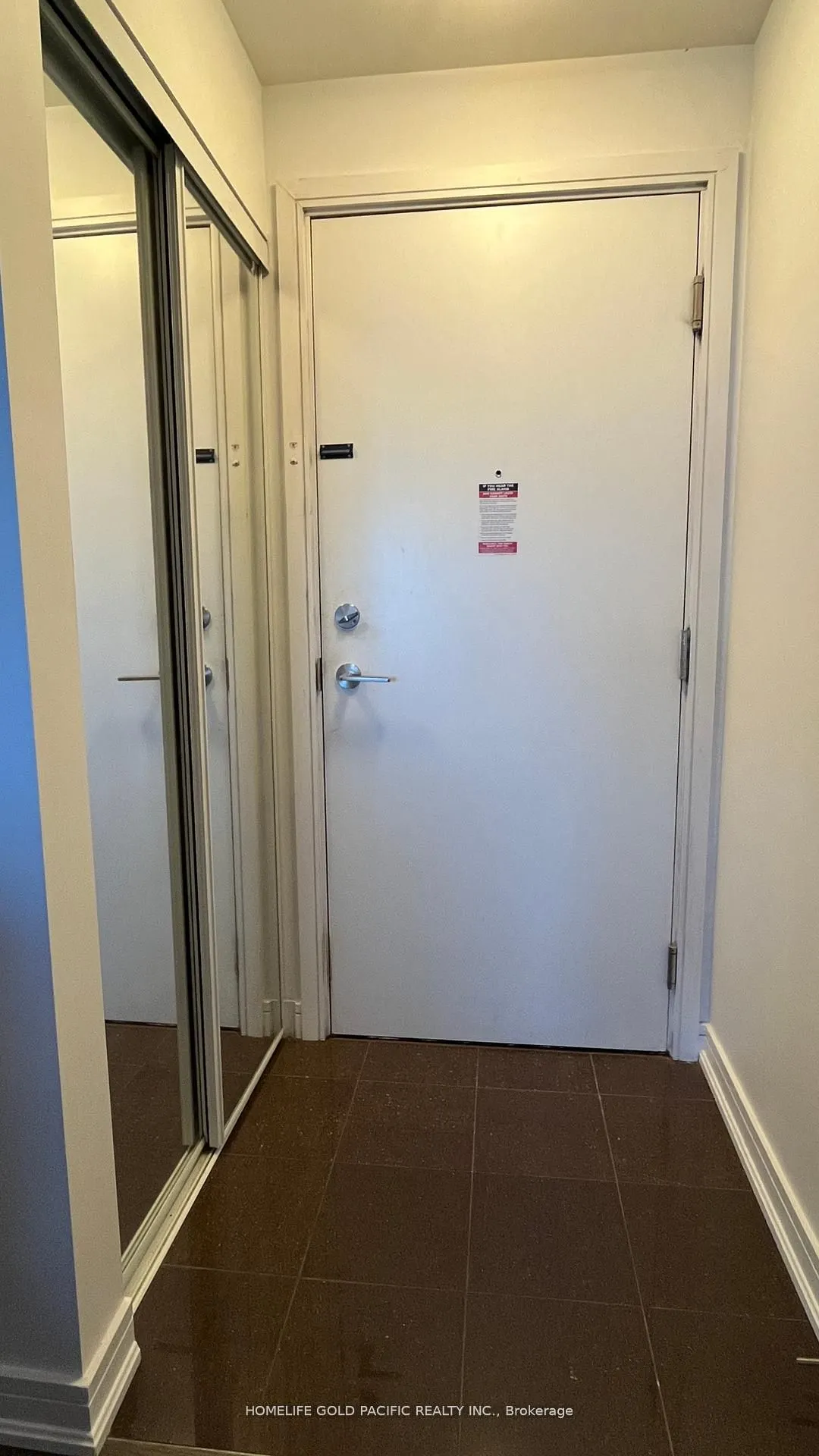 9201 Yonge Street, #1807
