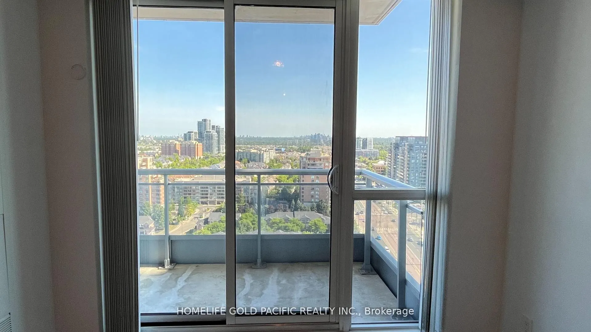 9201 Yonge Street, #1807