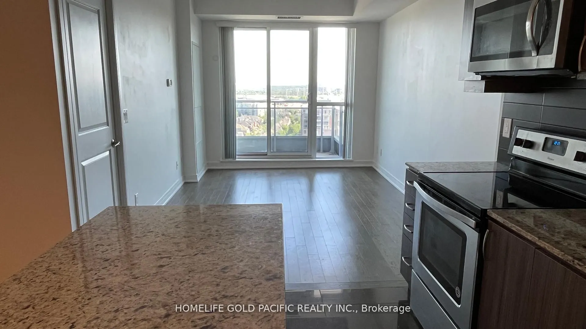9201 Yonge Street, #1807