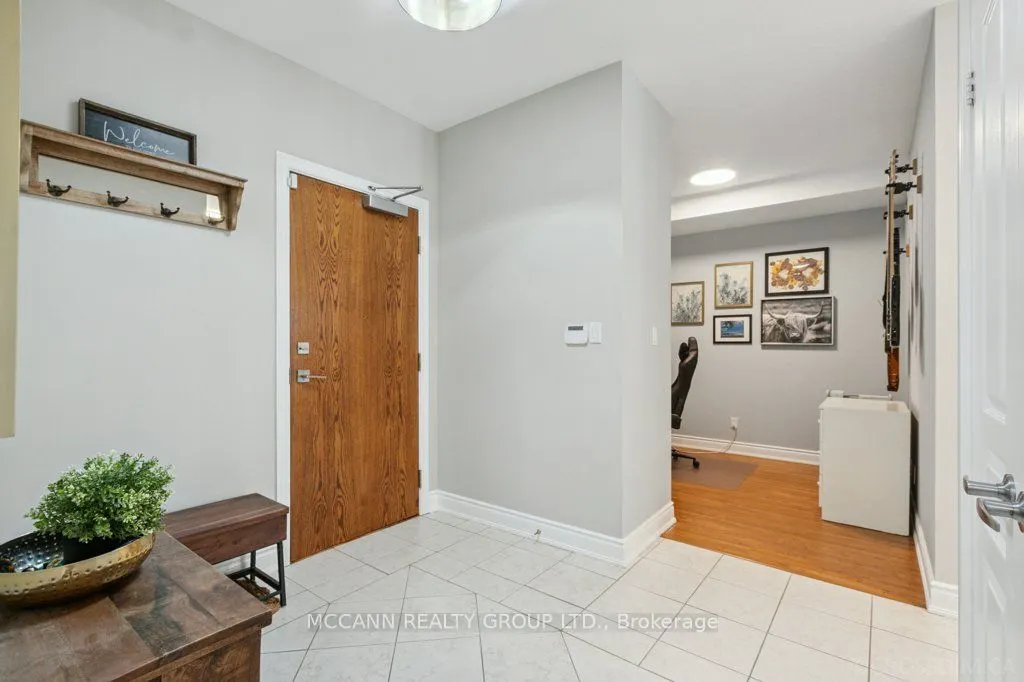 9901 Keele Street, #101