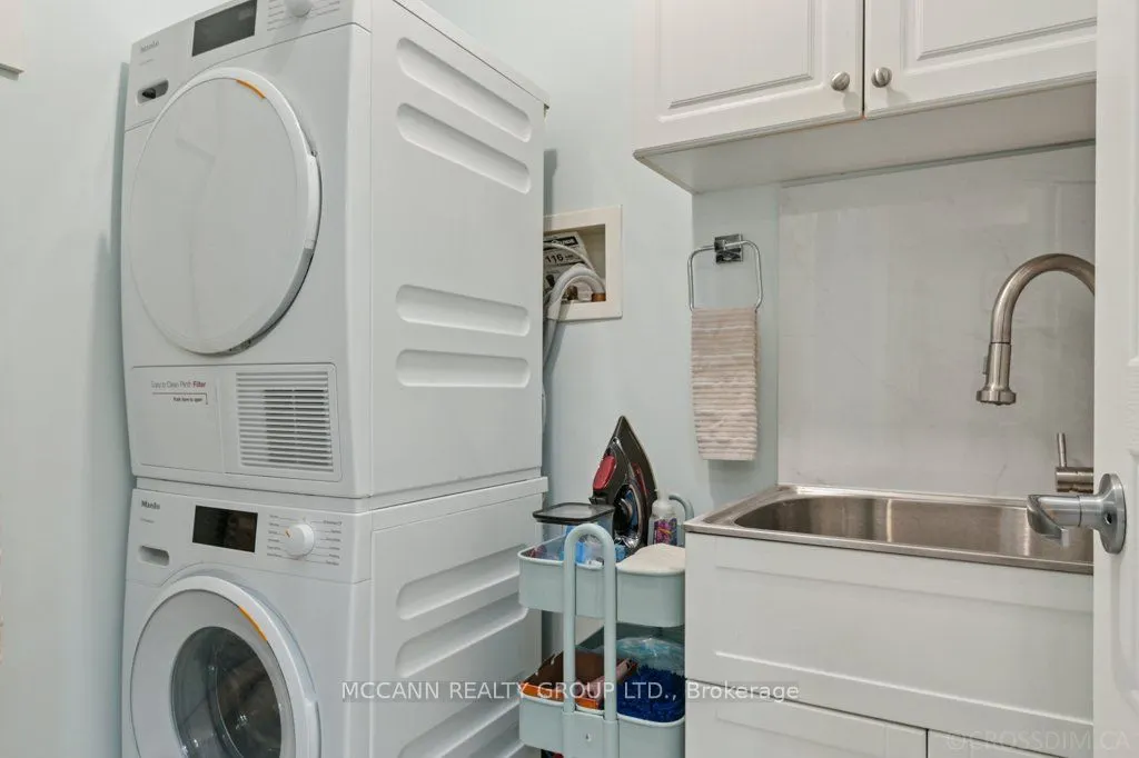 9901 Keele Street, #101