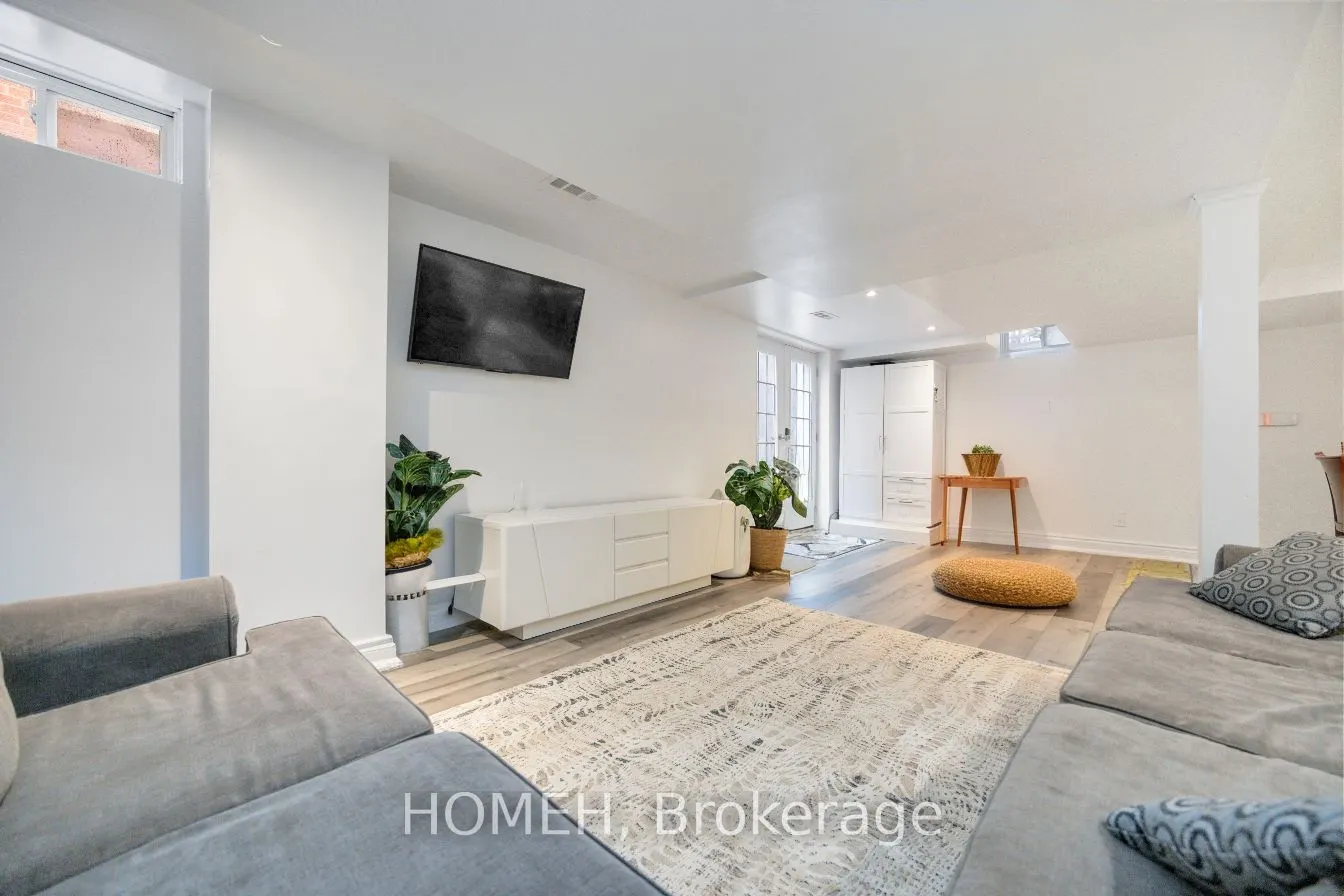 11 Bonny Meadows Drive