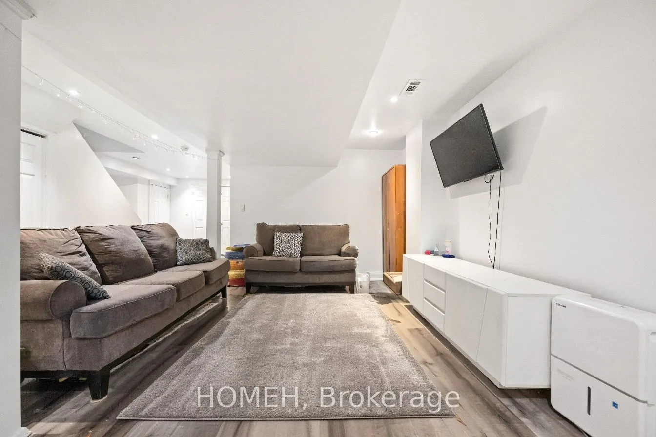 11 Bonny Meadows Drive