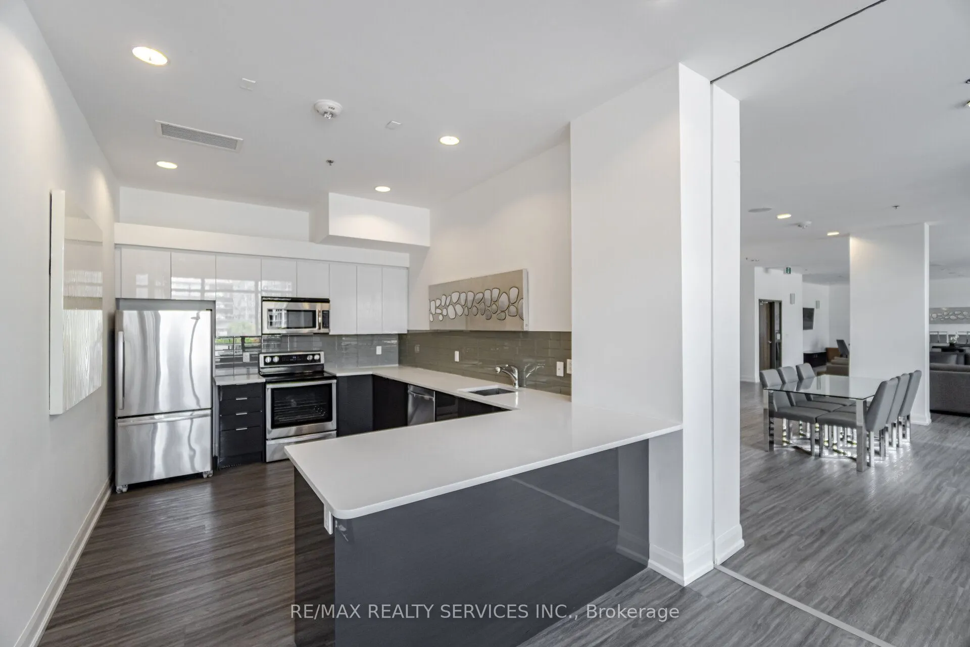 2900 Highway 7 Road, #2902