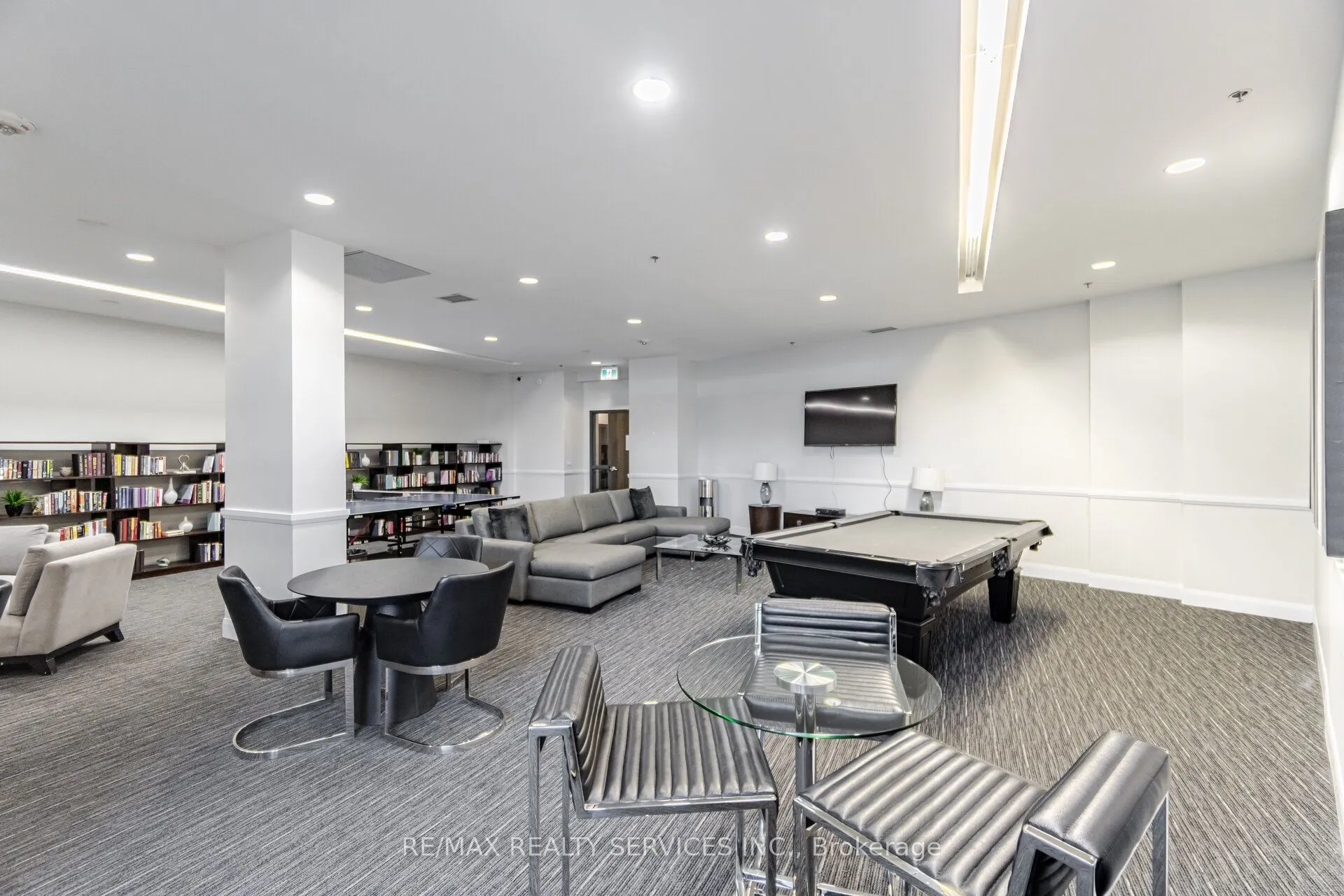 2900 Highway 7 Road, #2902