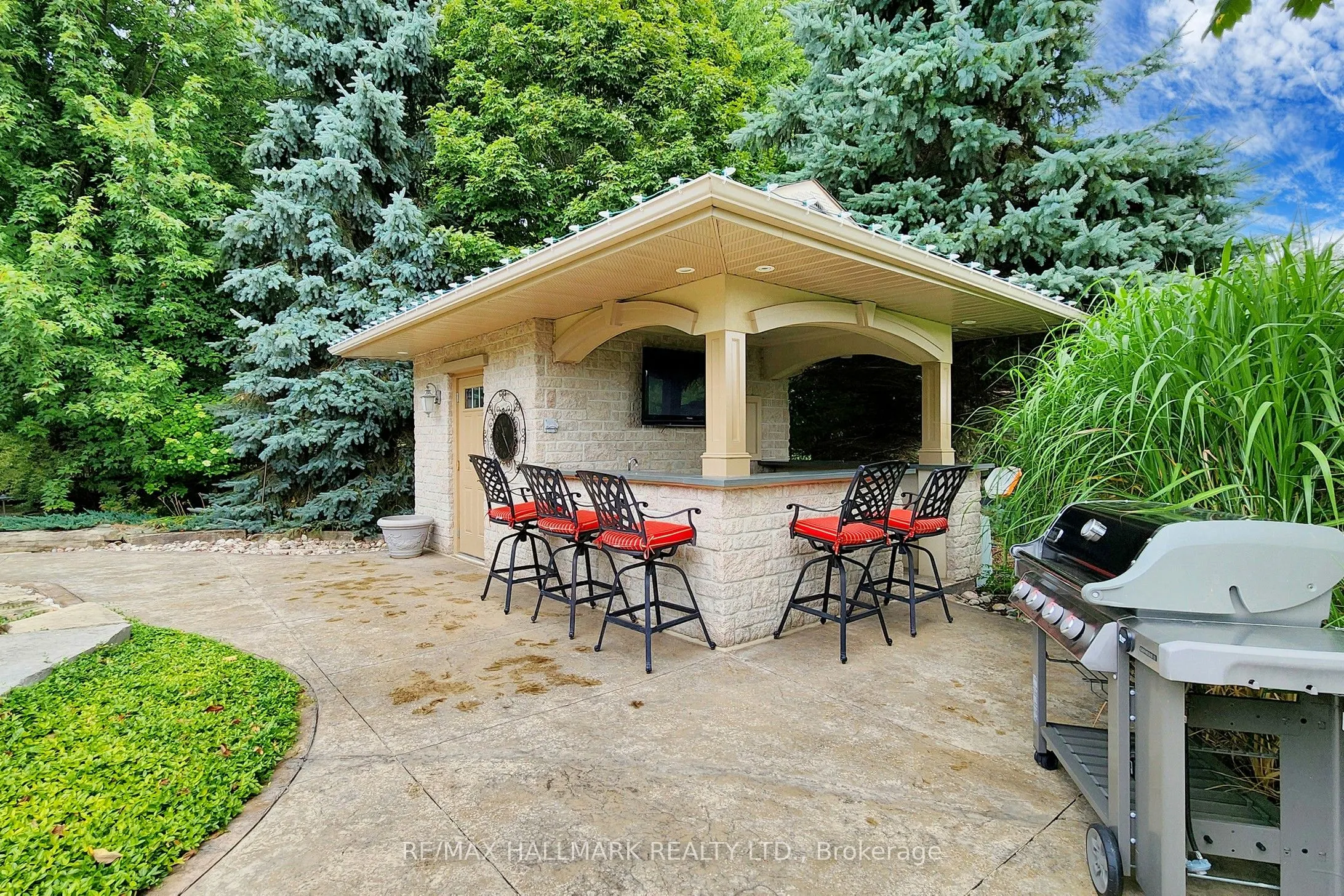 63 Grayfield Drive
