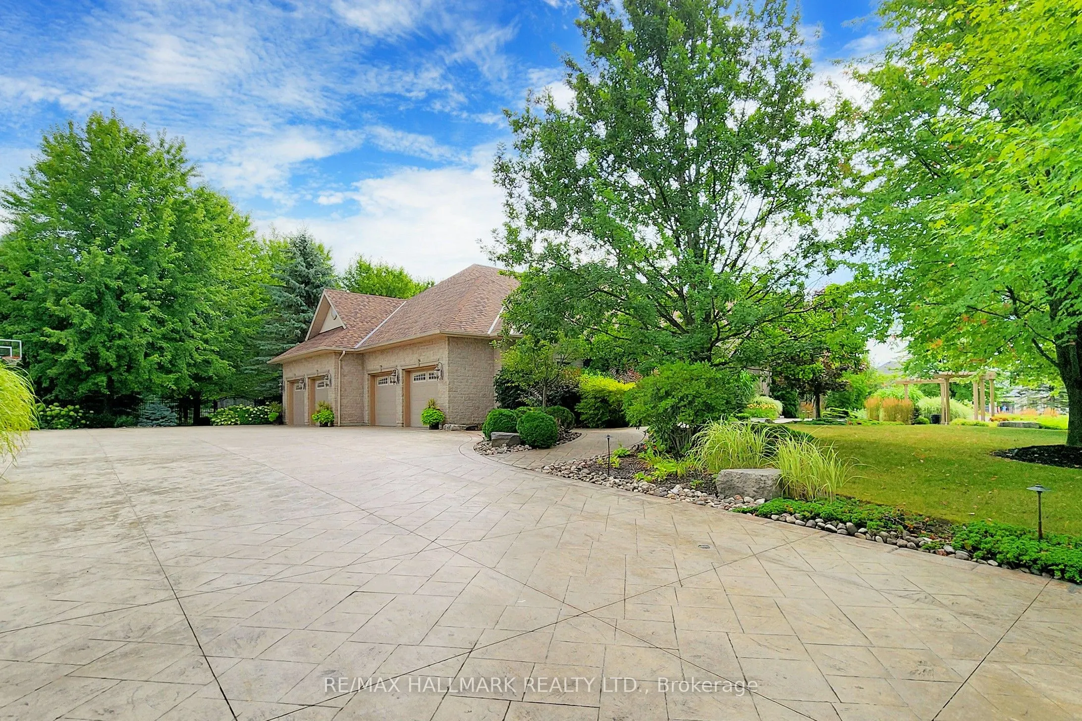 63 Grayfield Drive
