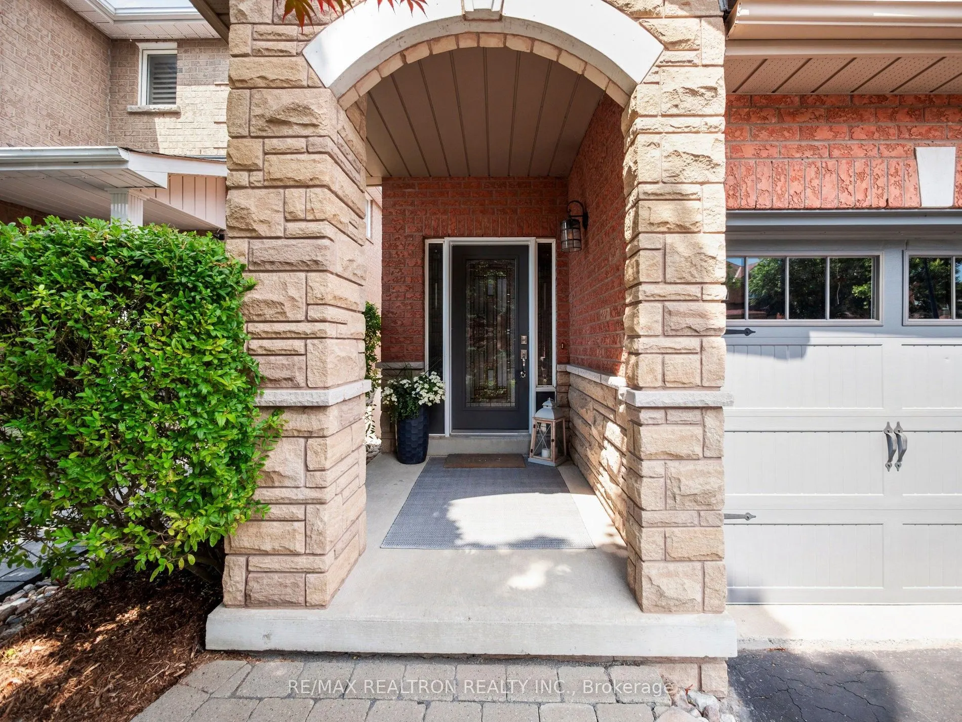 514 Menczel Crescent