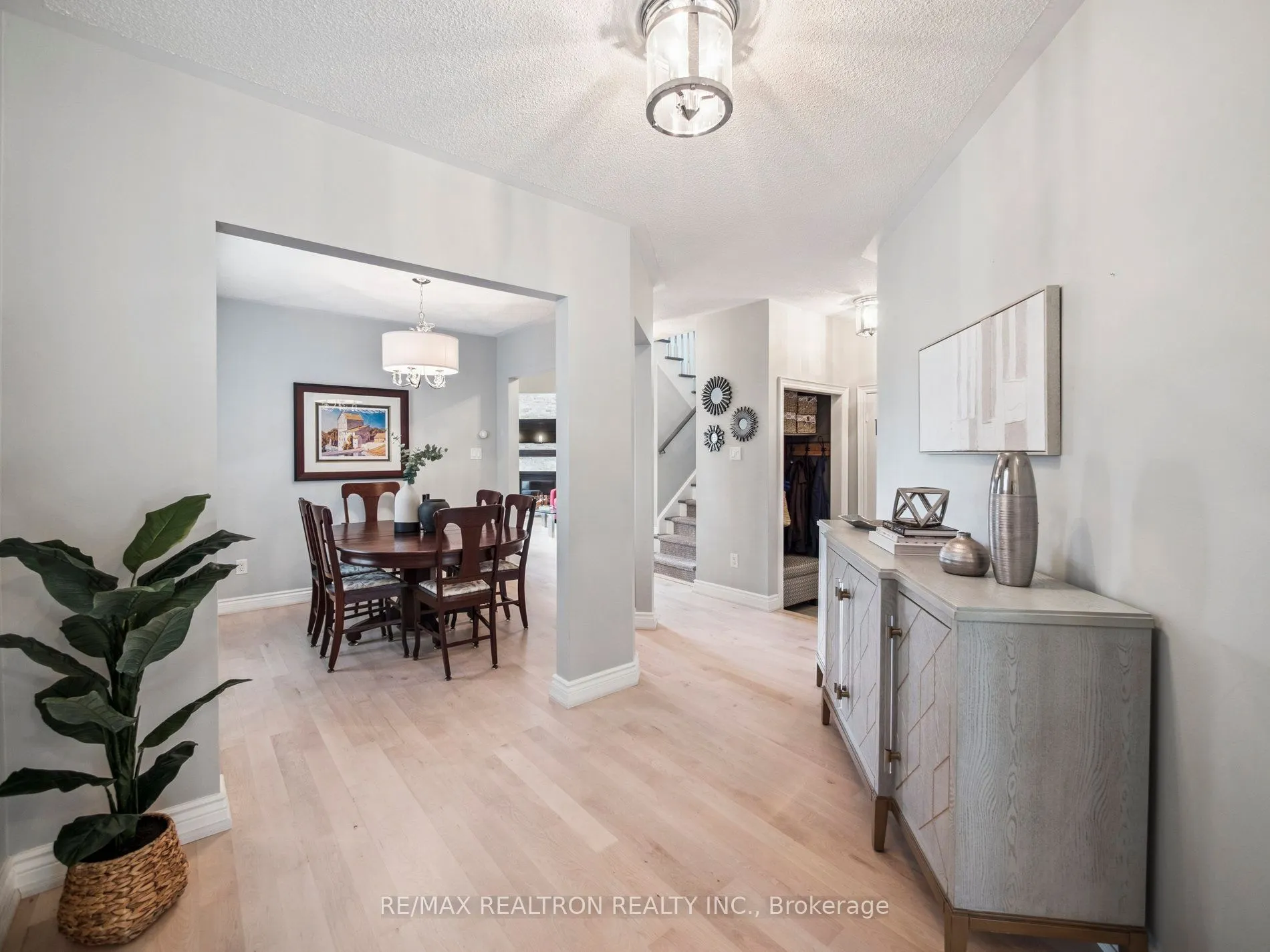 514 Menczel Crescent