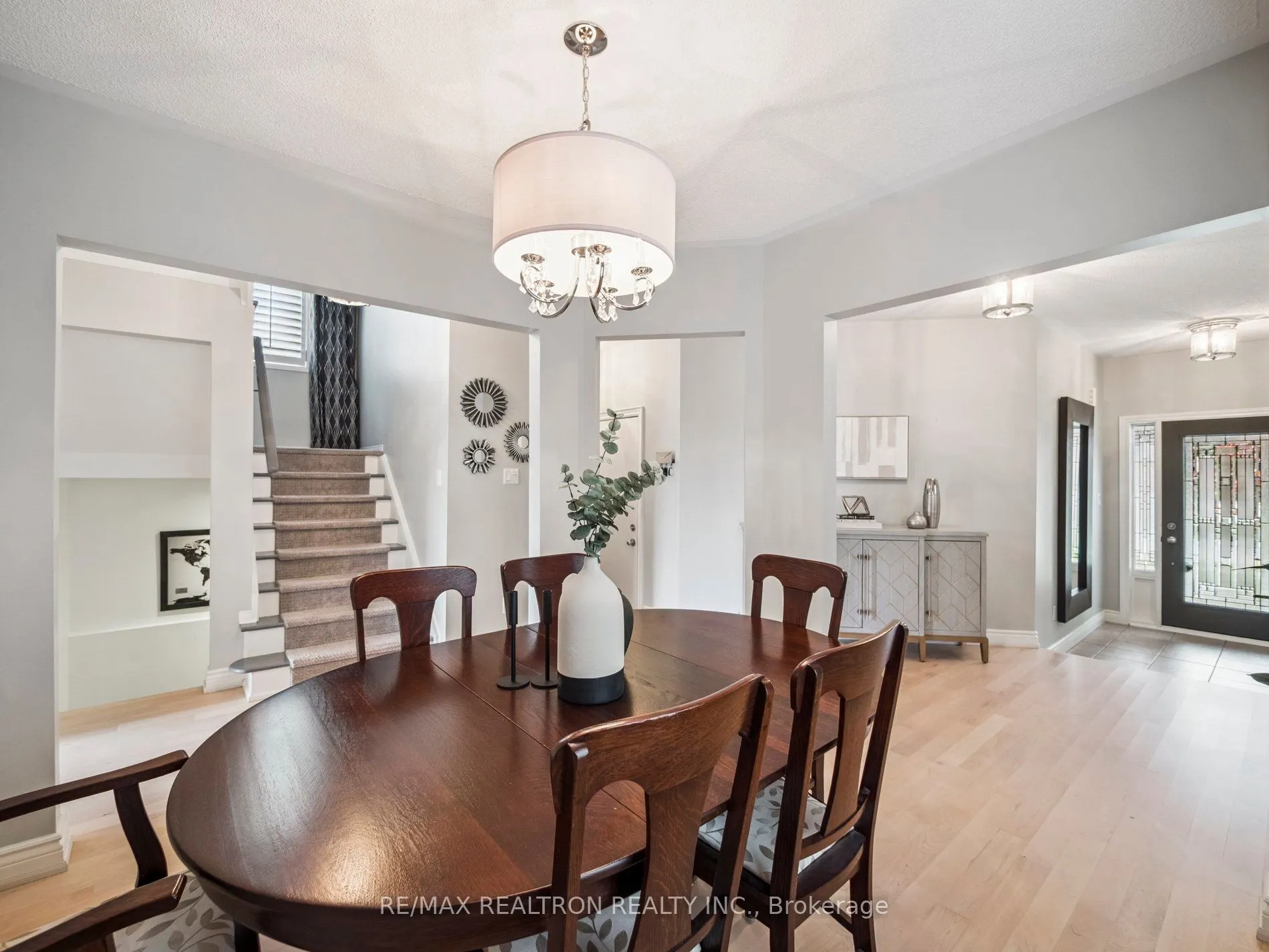 514 Menczel Crescent